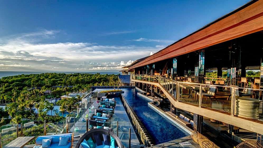 Unique Rooftop Bar & Restaurant