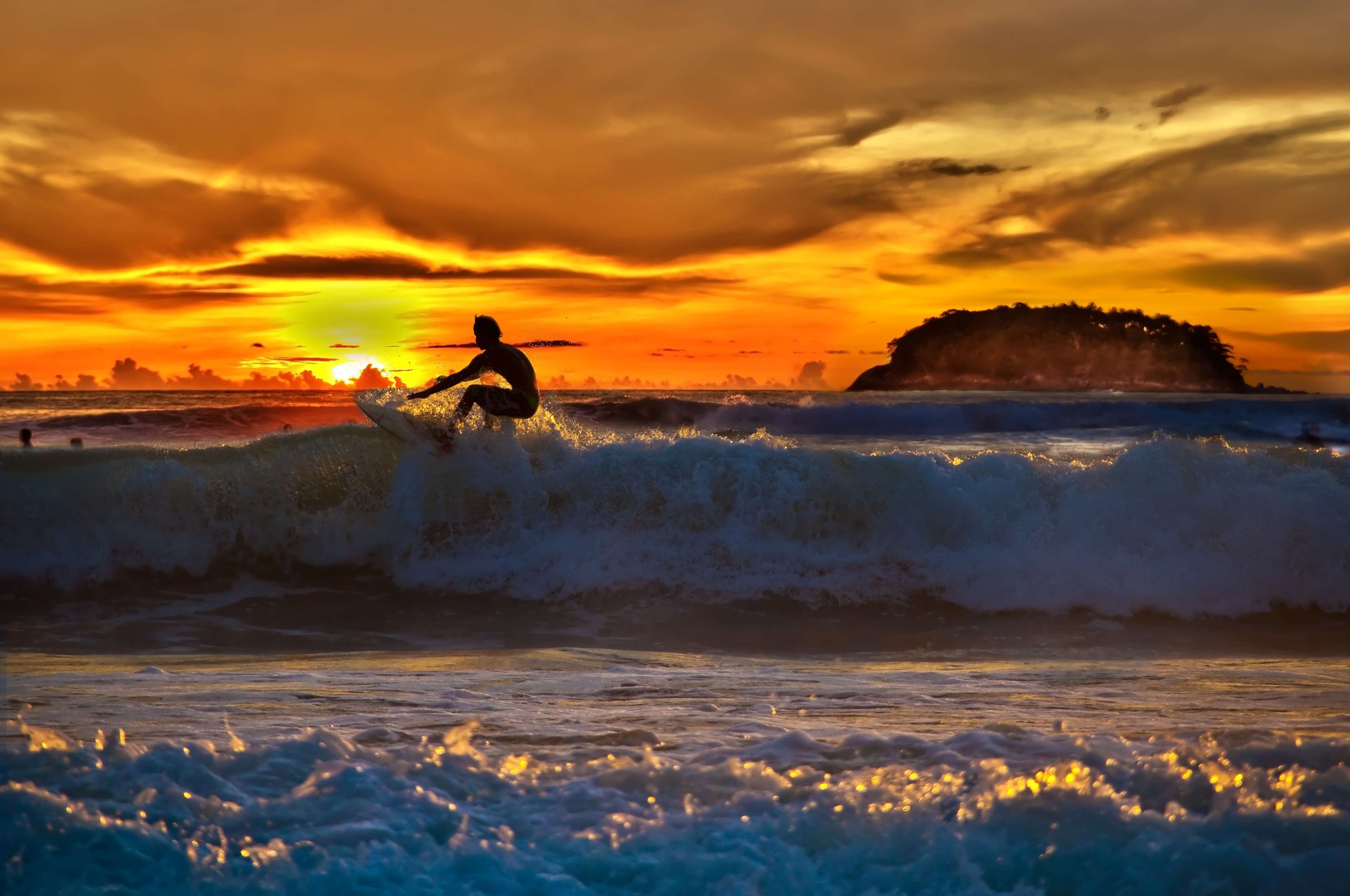 Surfing in Kata Beach