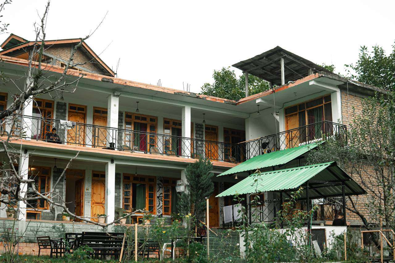 Madpackers Hostel Manali