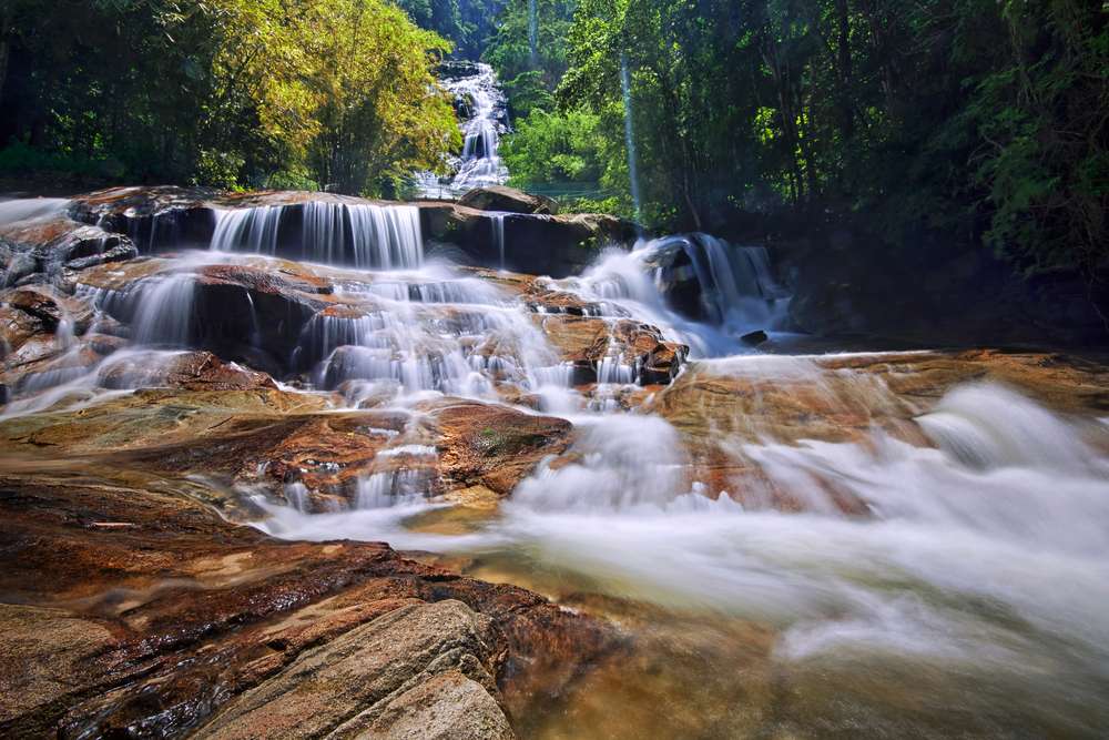 Lata Kinjang Waterfall