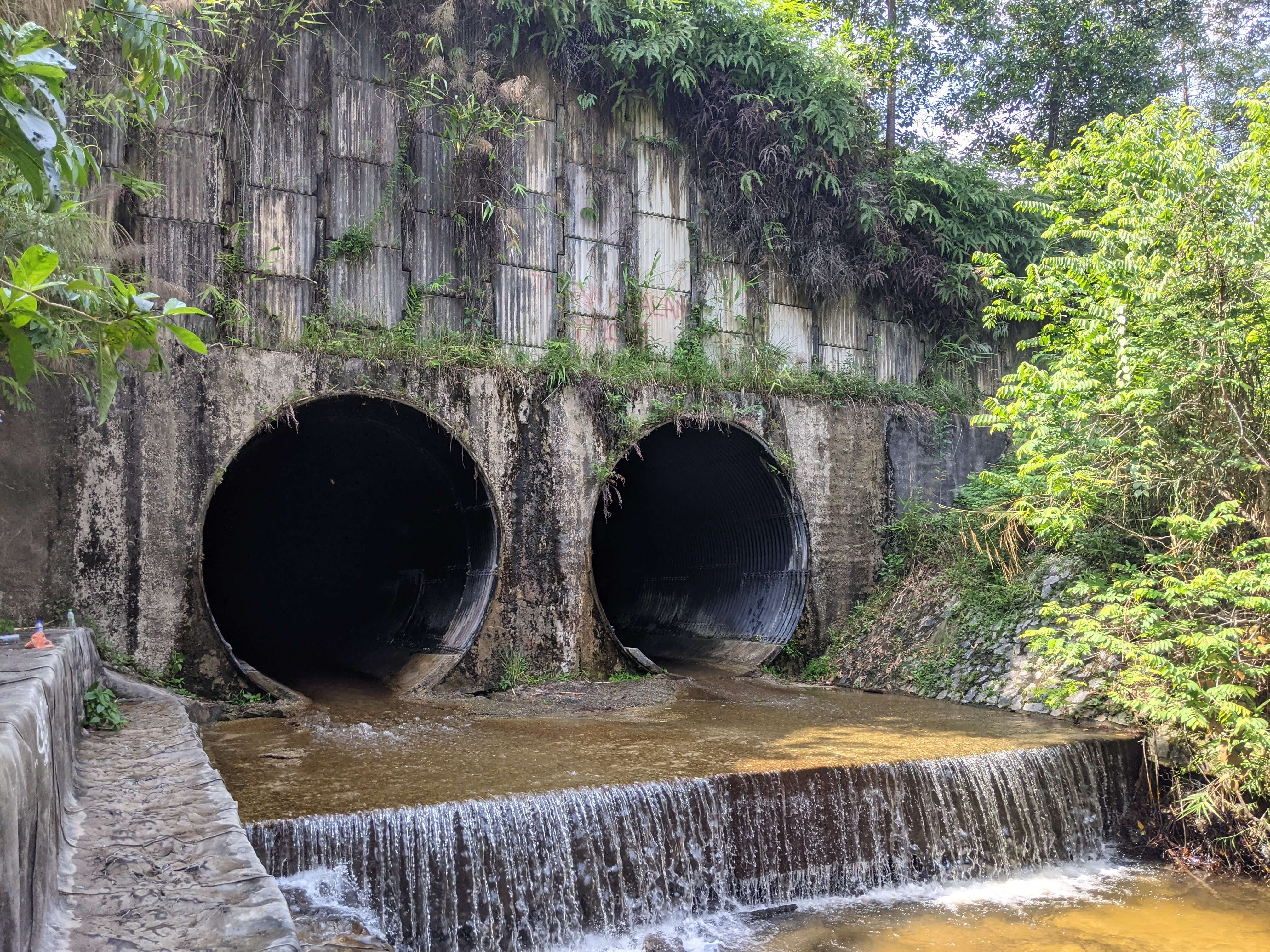 Sungai Pisang Waterfall