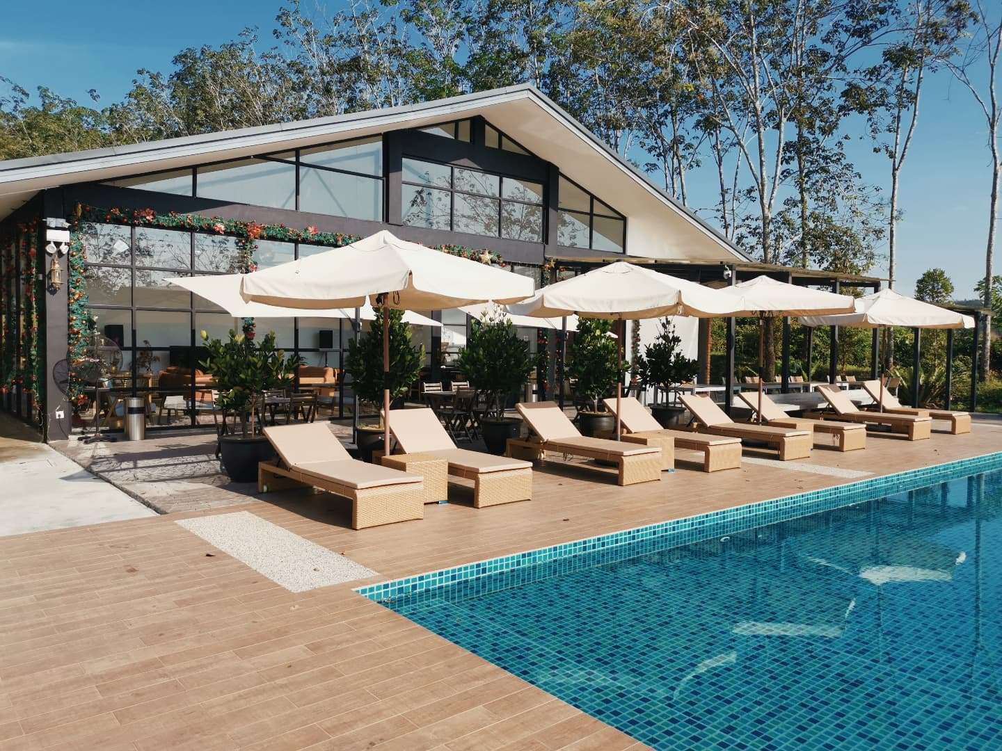 The Rubber Escape, Melaka