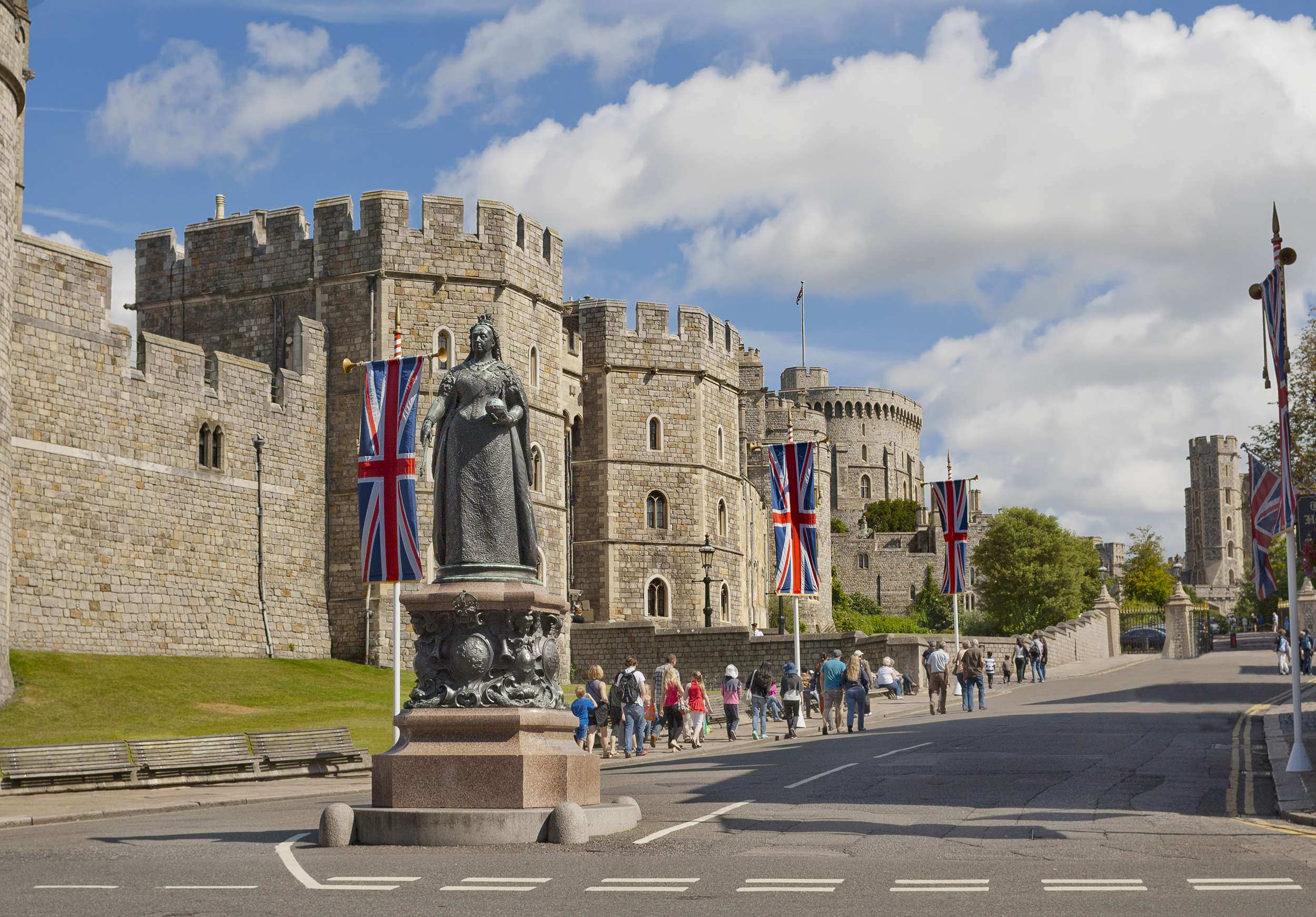 Visit The Royal Castle Of Windsor