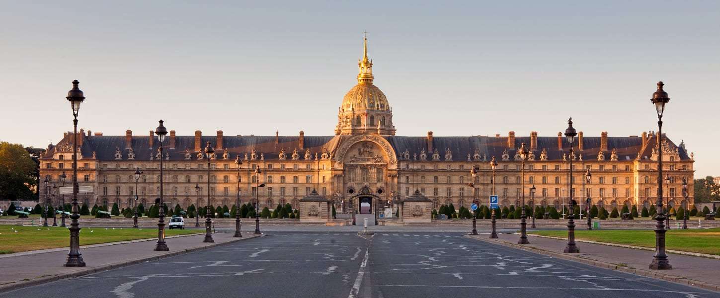Visit Les Invalides And The Tomb Of Napoleon