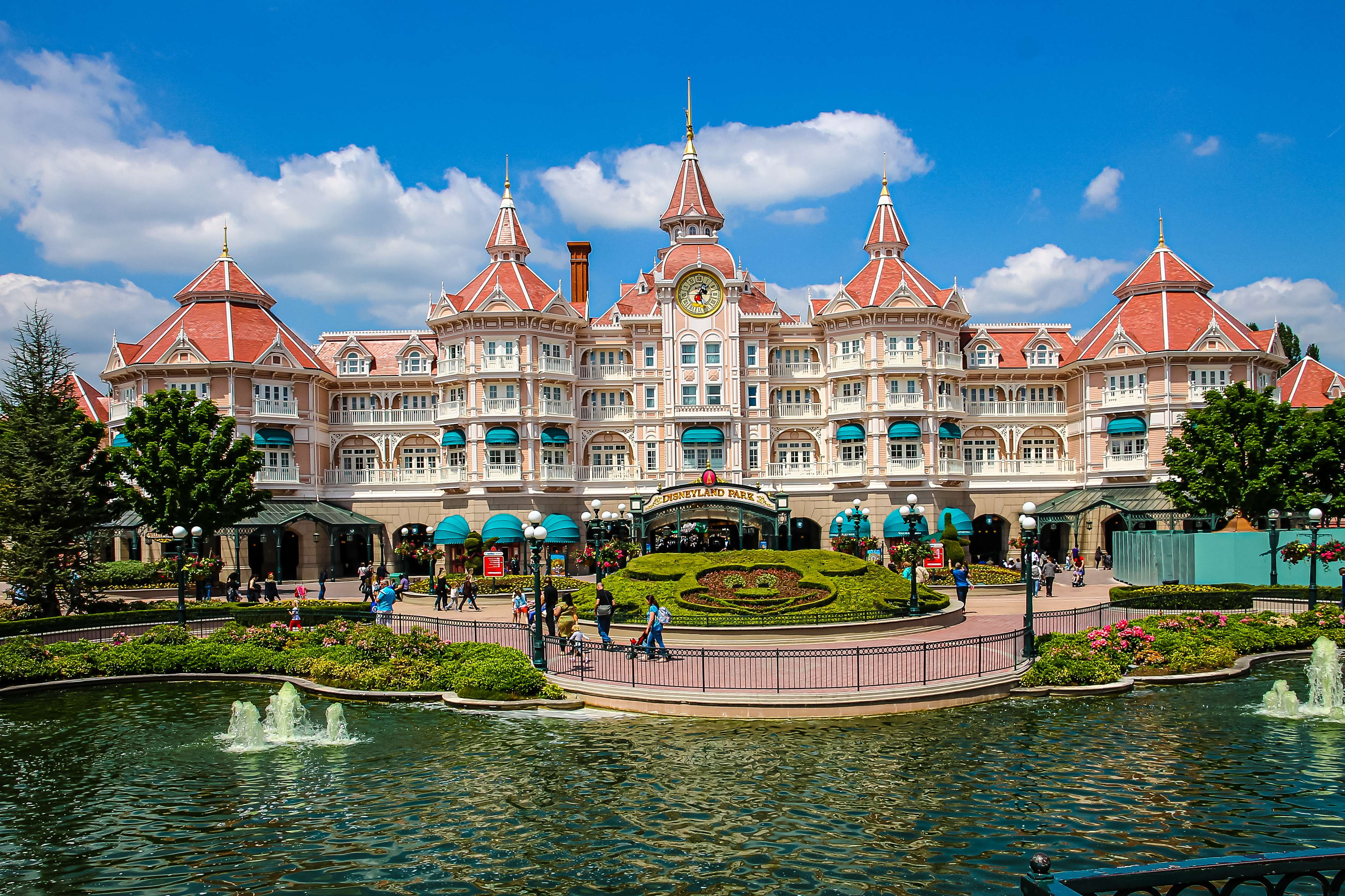 Visit Disneyland Paris