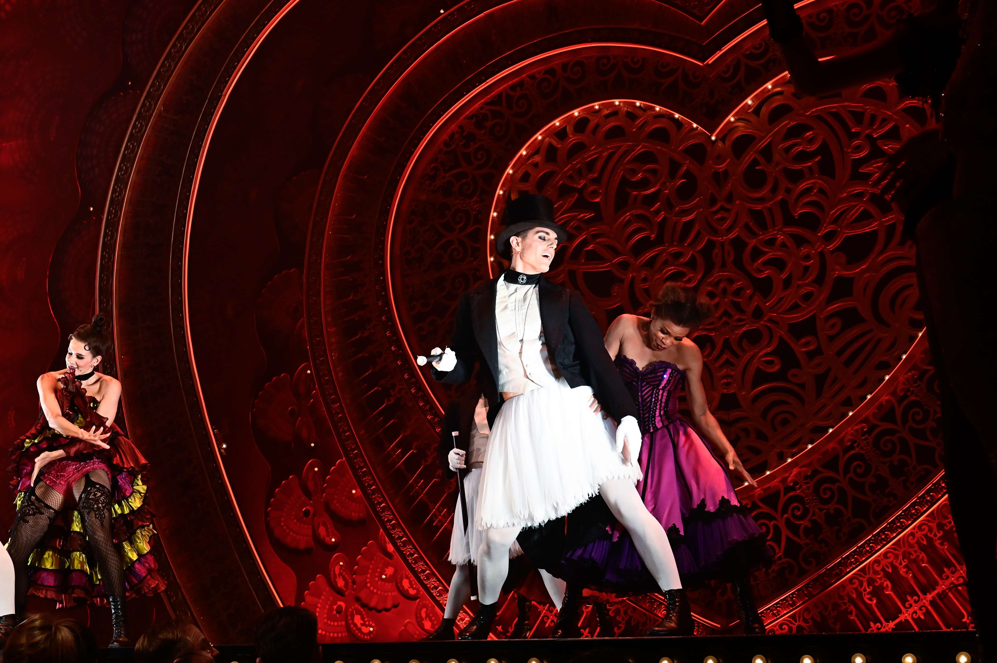 Enjoy Moulin Rouge Dinner & Cabaret Show