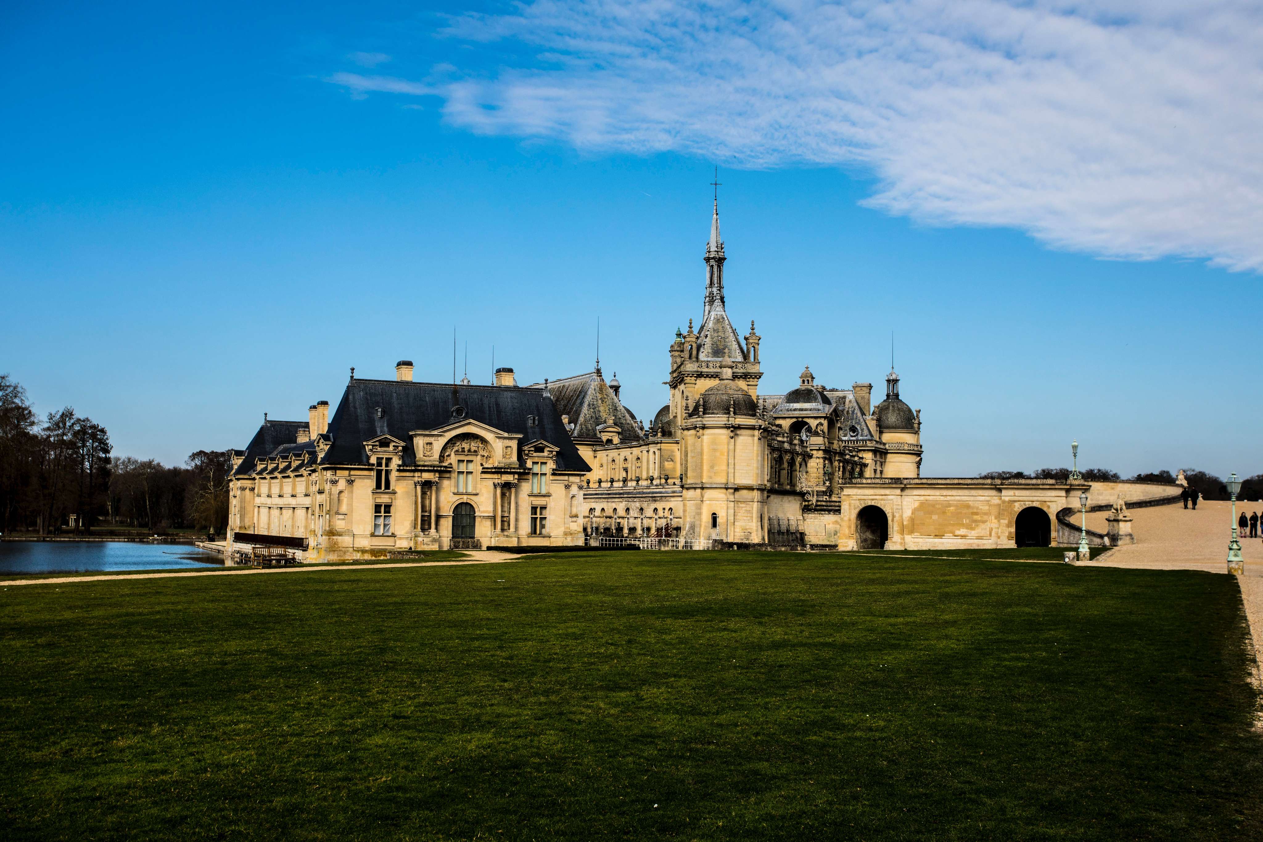 10 Castles Near Paris You Don't Want to Miss!