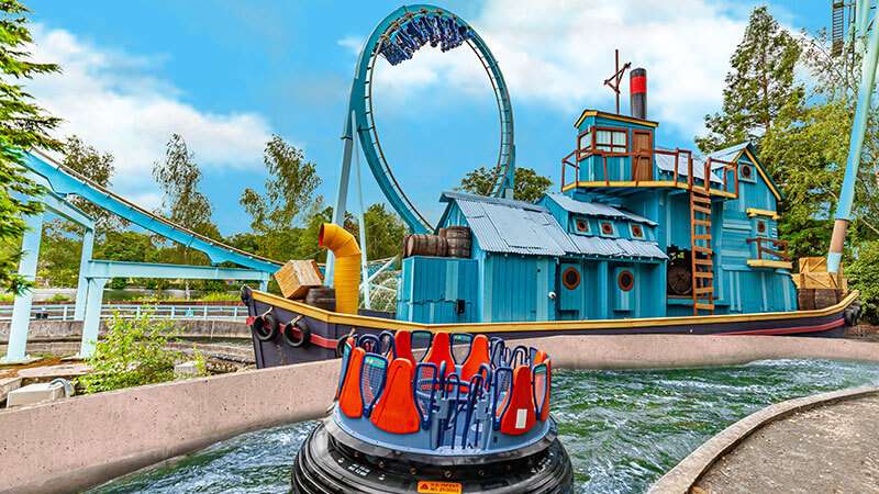 Enjoy Rides At Drayton Manor Theme Park