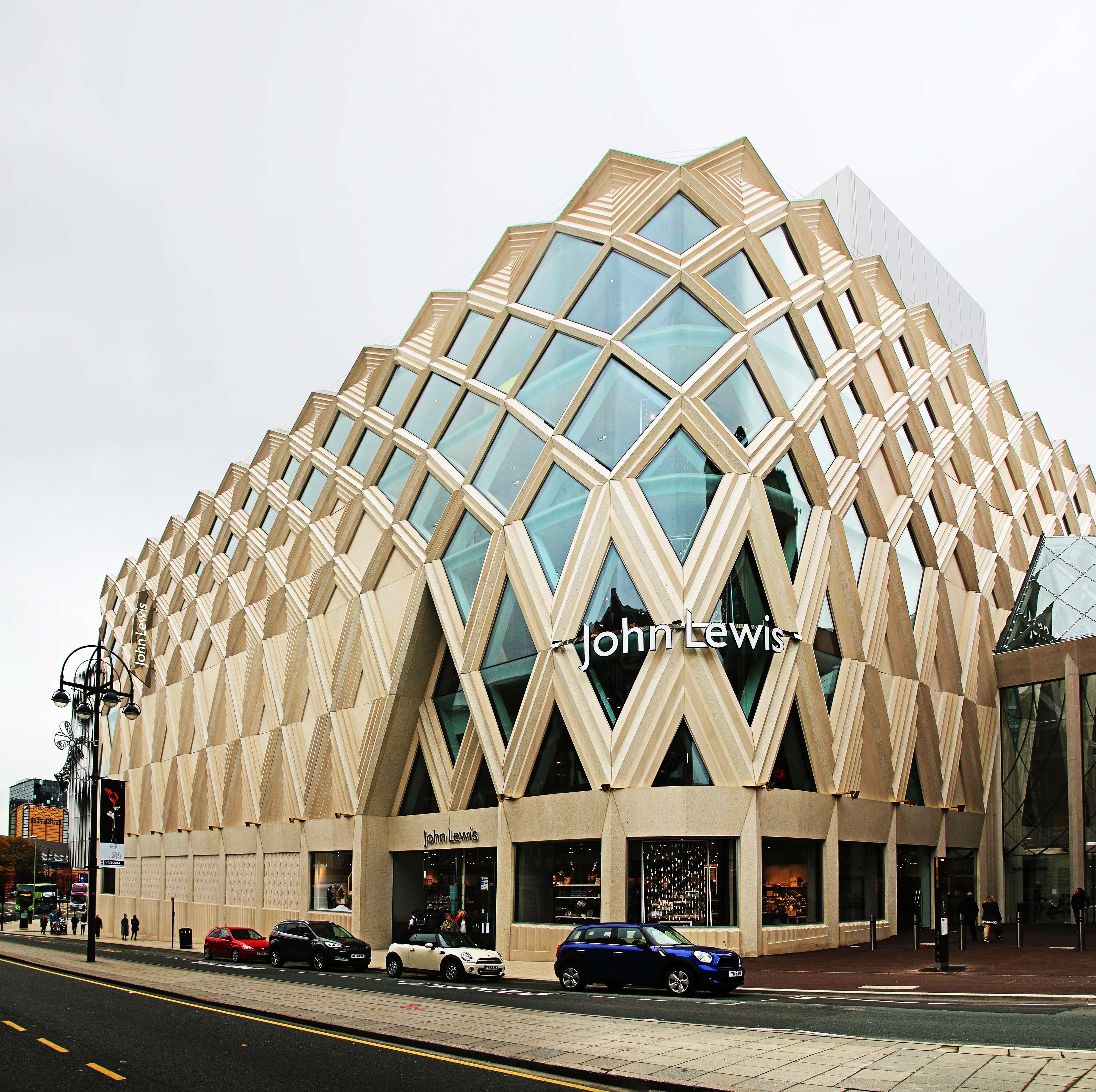 Wander Around Victoria Gate