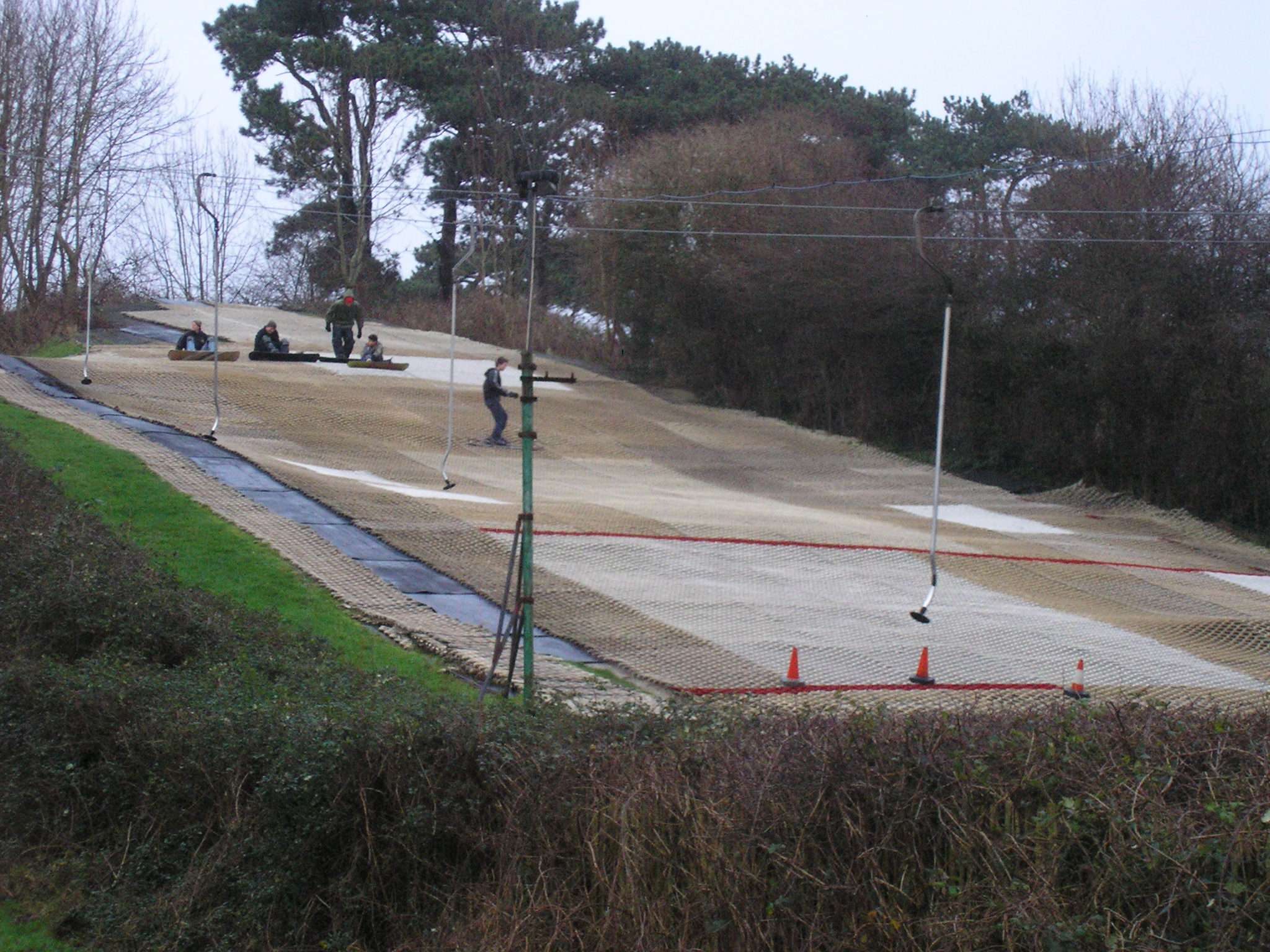 Try Skiing And Snowboarding At Cardiff City Centre