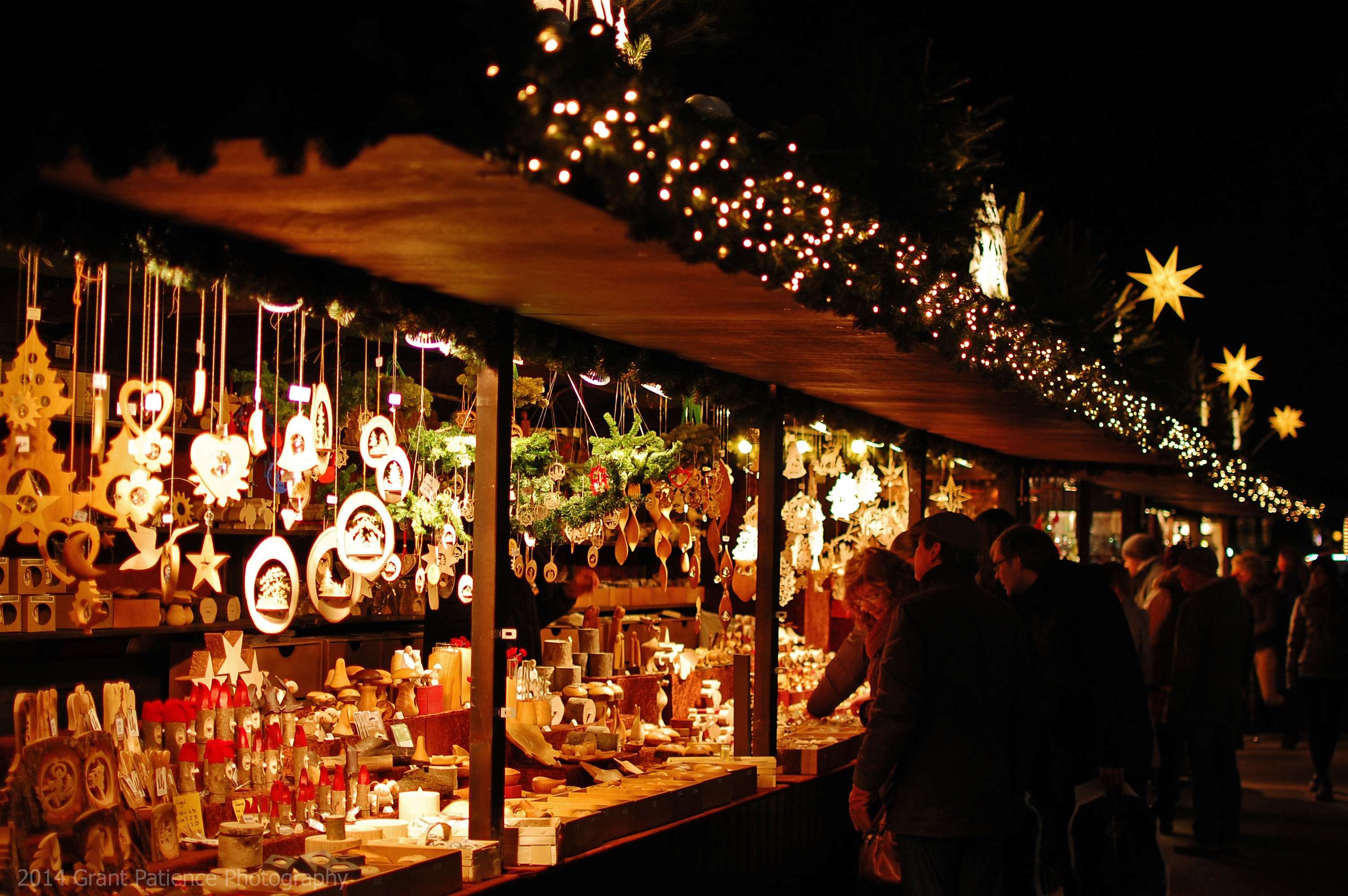 Explore The Edinburgh Christmas Markets