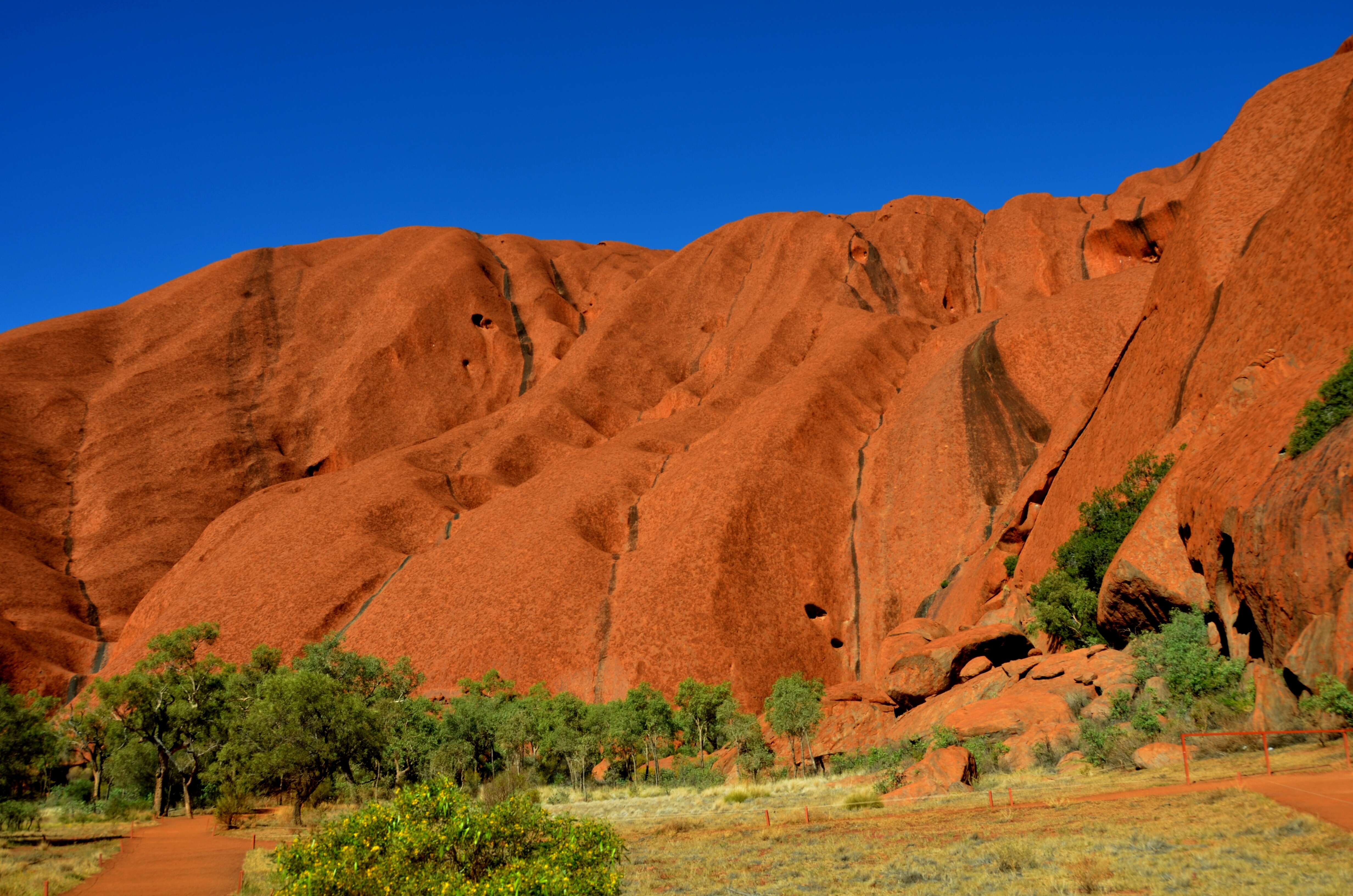Visit Uluru (Ayer's Rock)