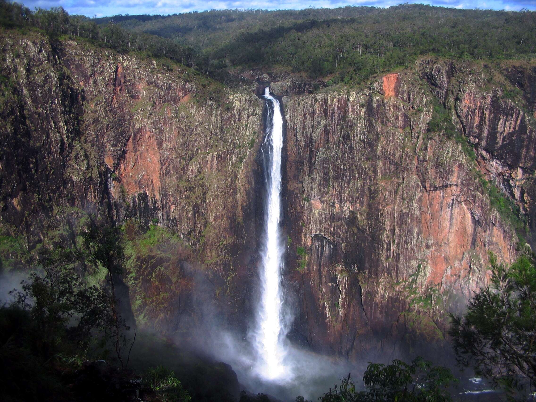 Wallaman Falls, QLD
