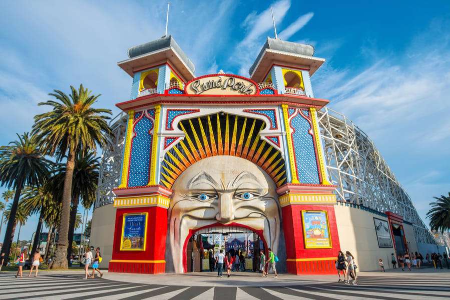 Enjoy Thrilling Rides at Luna Park