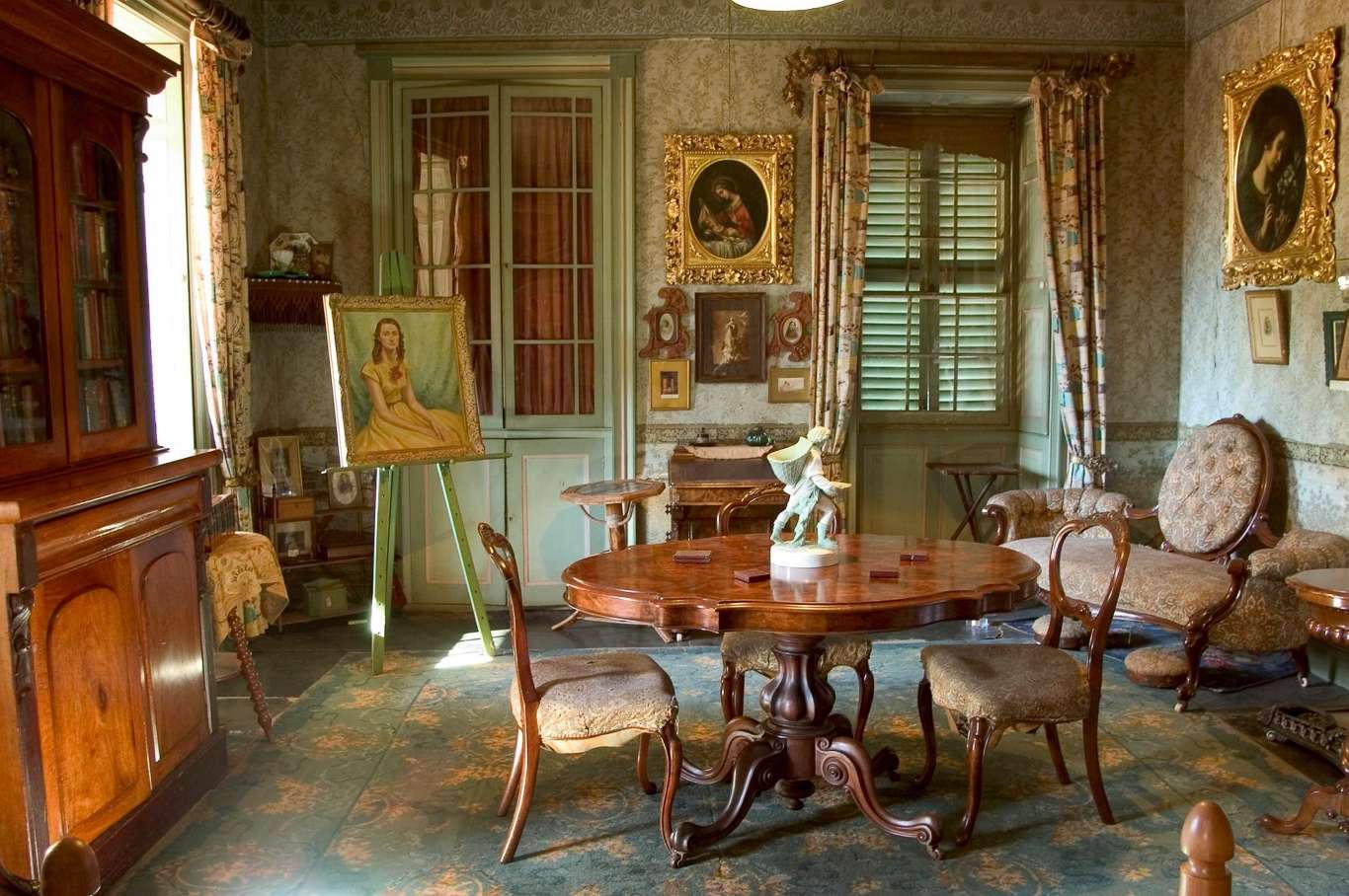 Visit the Museum of Sydney