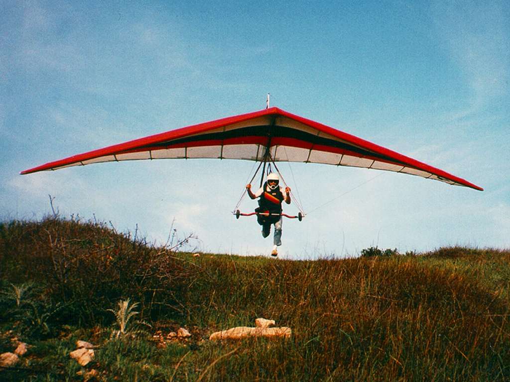 Try Hang Gliding and Paragliding