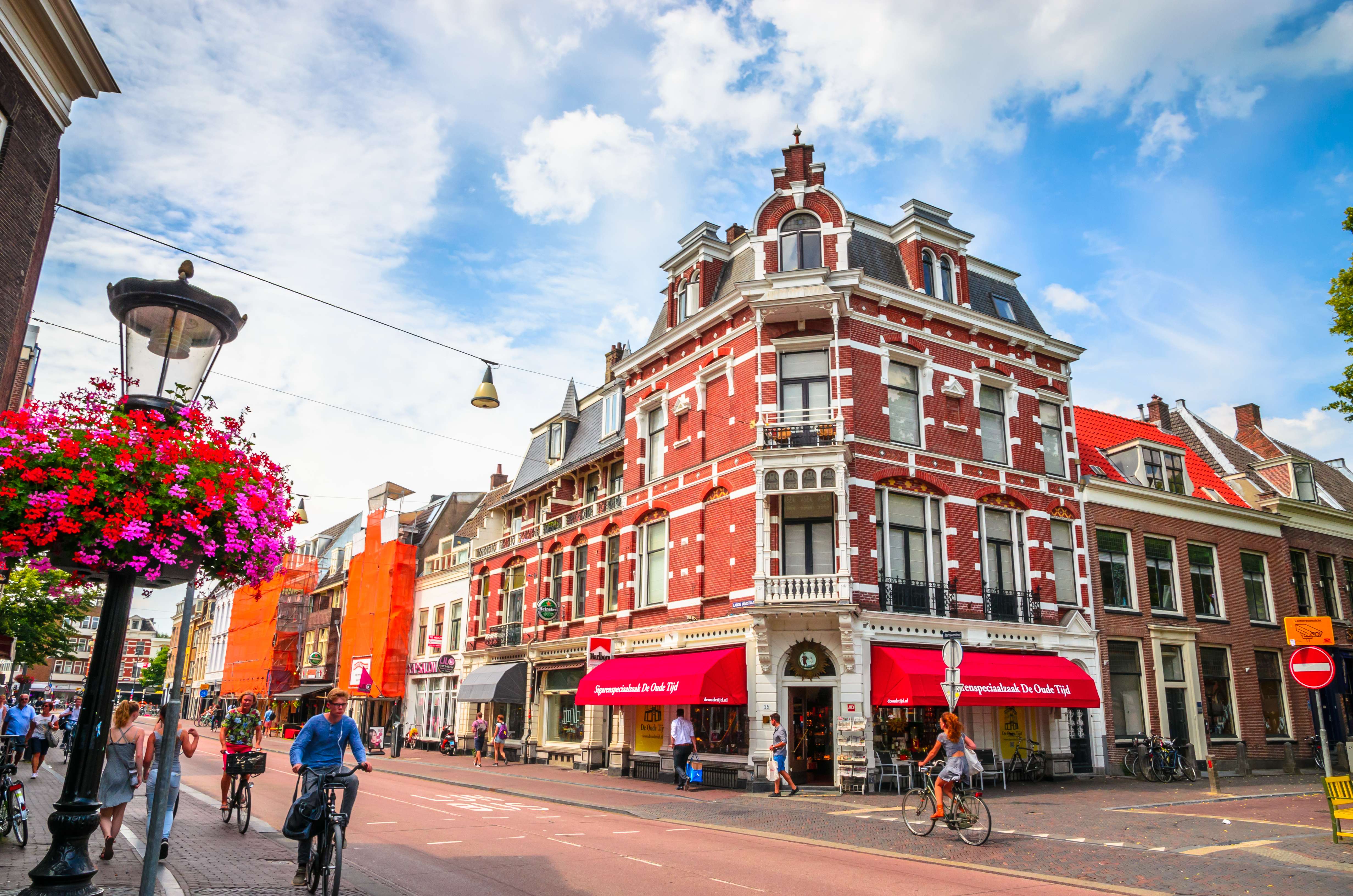 Discover Casa Vicens
