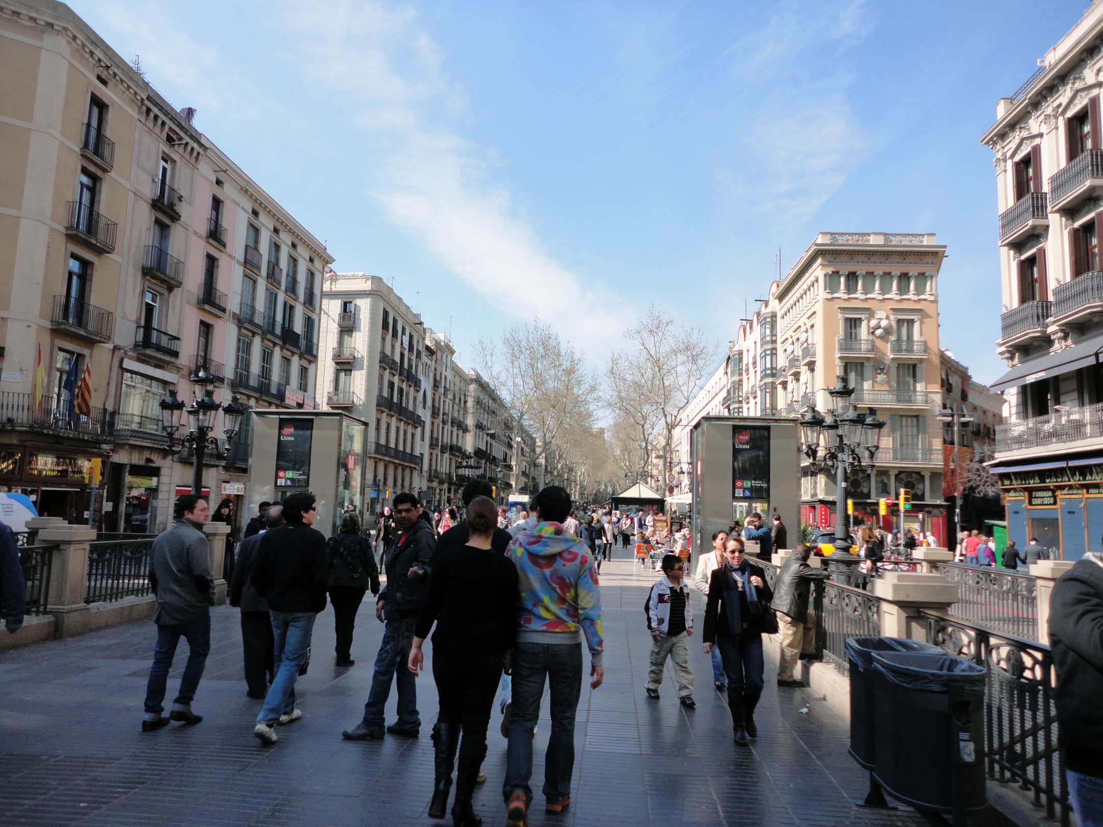 Take A Walk Around La Rambla