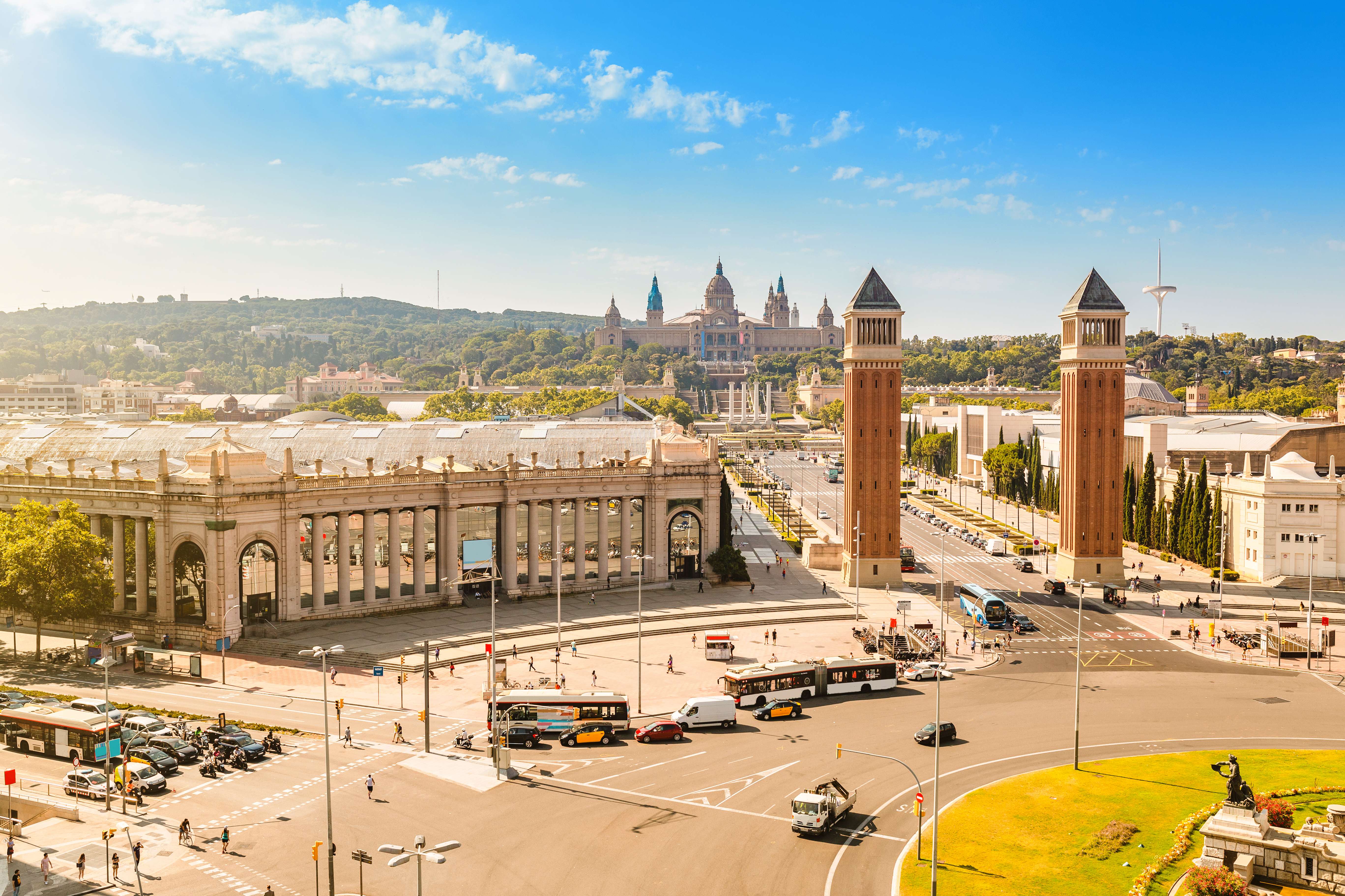 Stroll through Placa d’Espanya