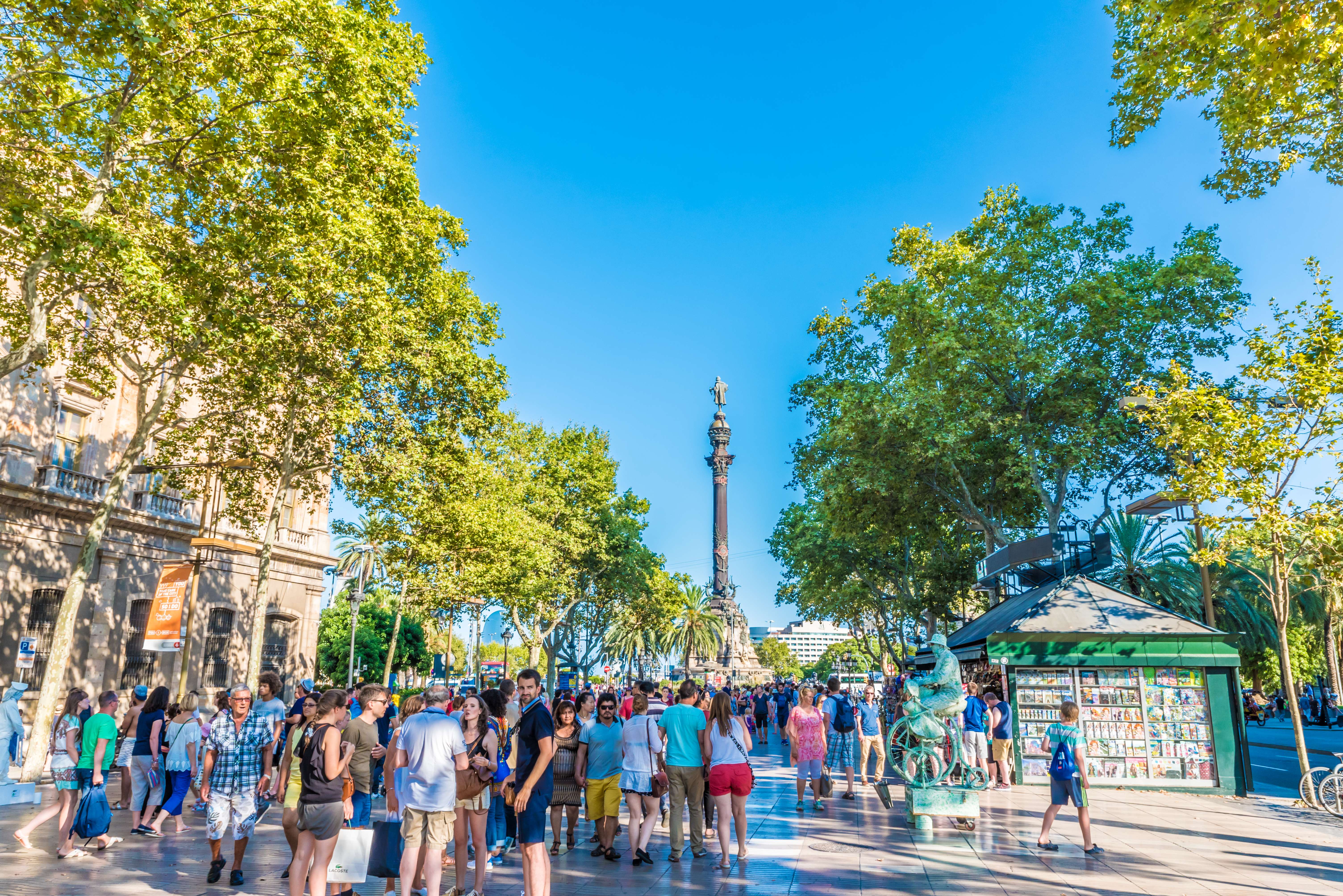 Go On a Walking Tour Around Gothic Quarter