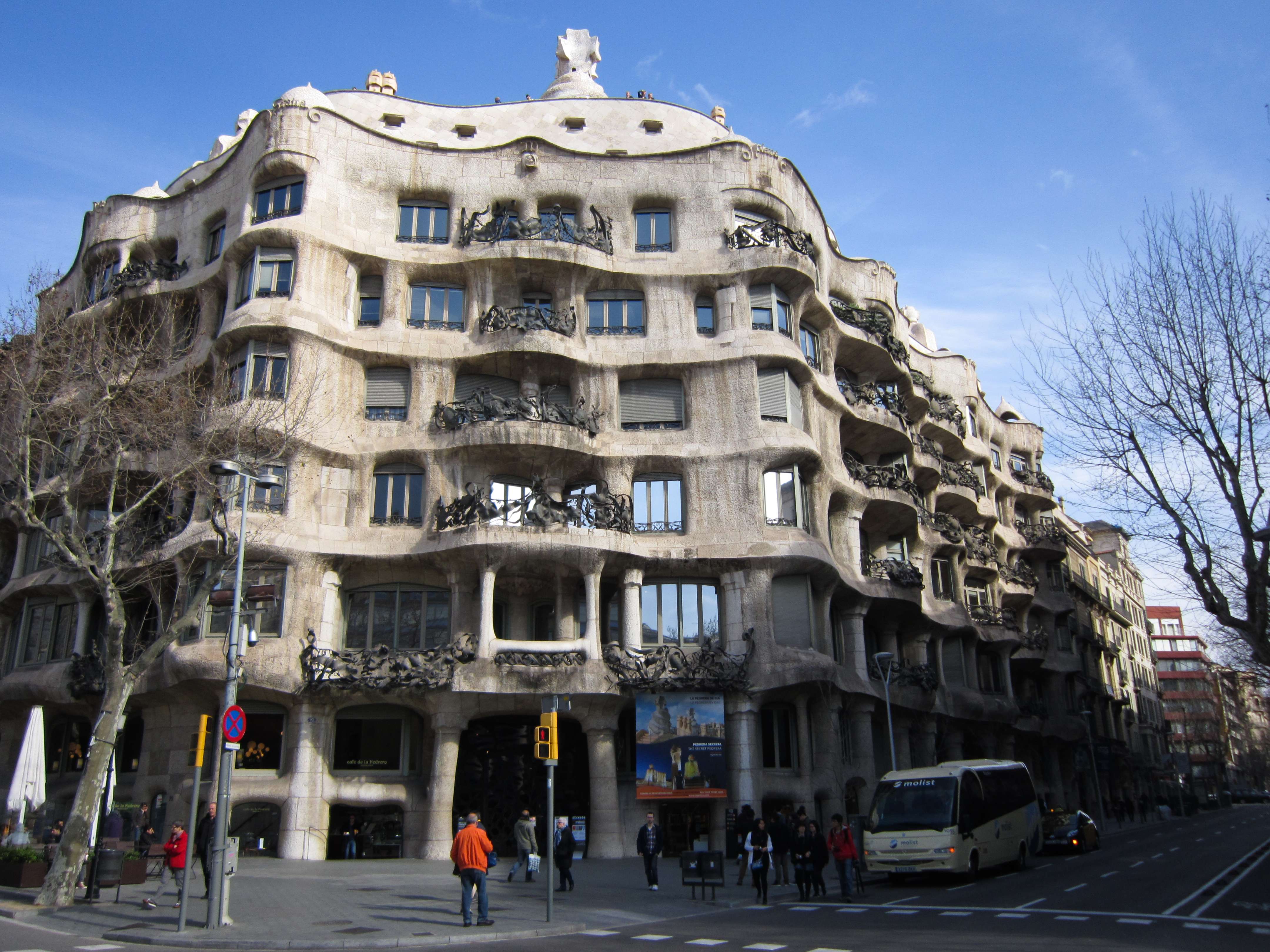 Visit Casa Mila 