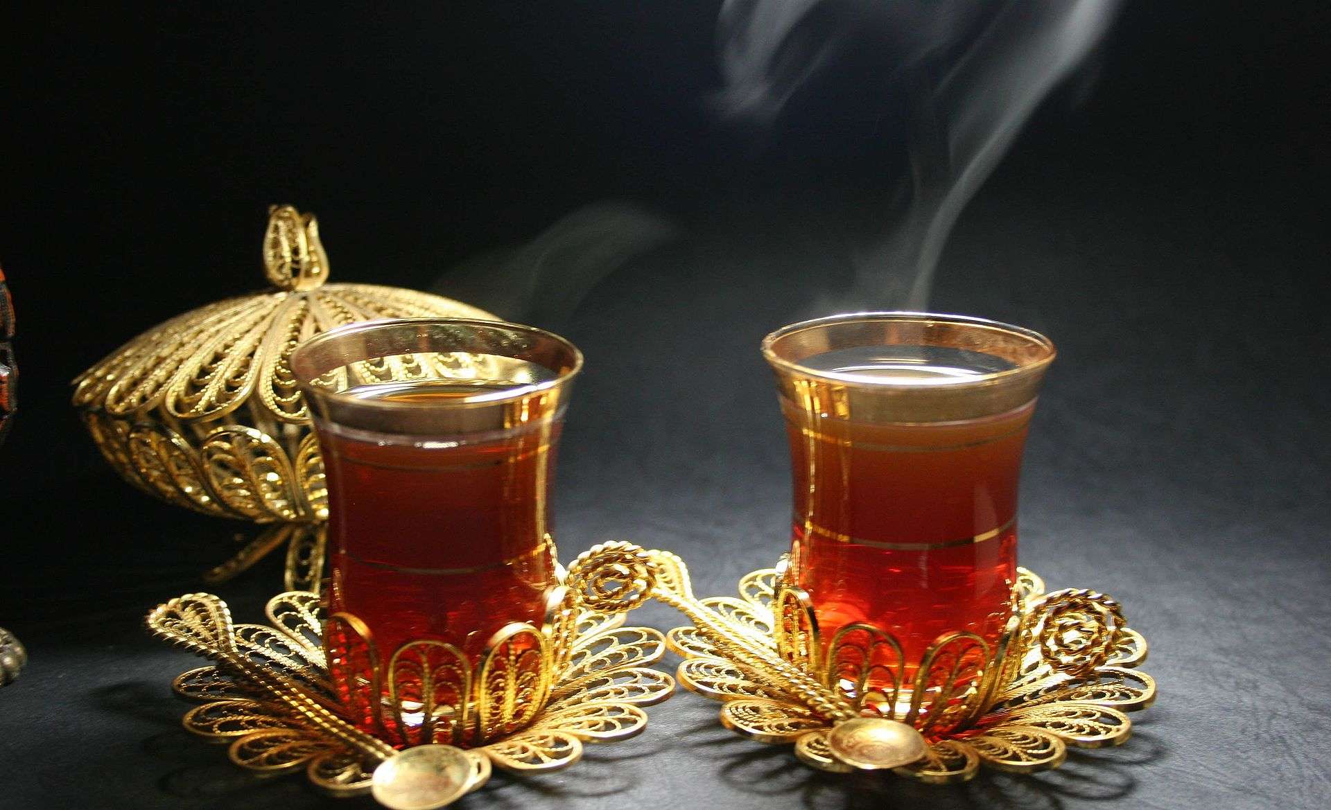 Savor a Delicious Arab Tea