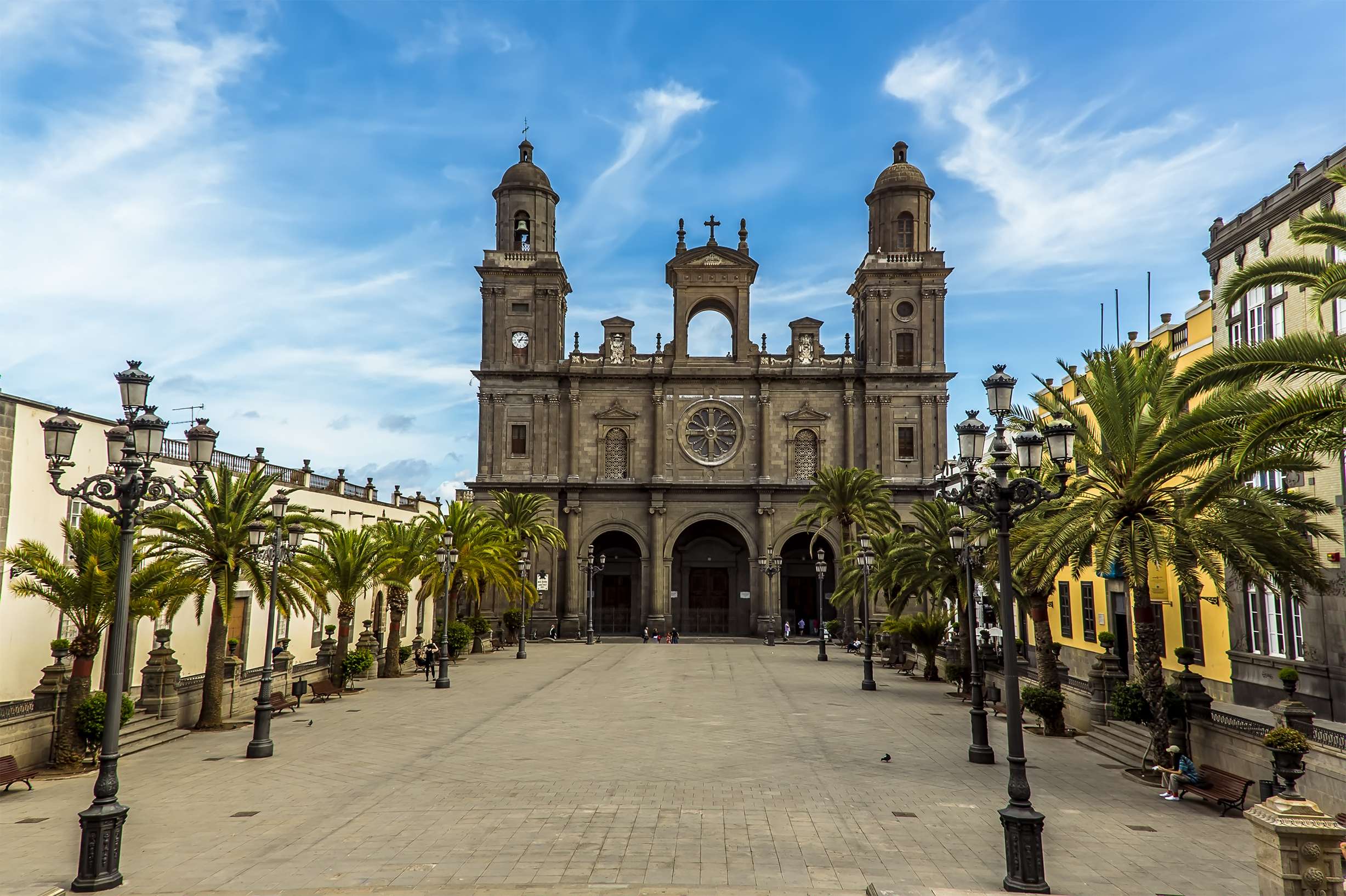 Explore Santa Anna Church