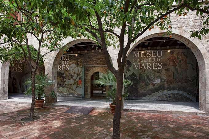 Explore The History At Museu Frederic Marès 