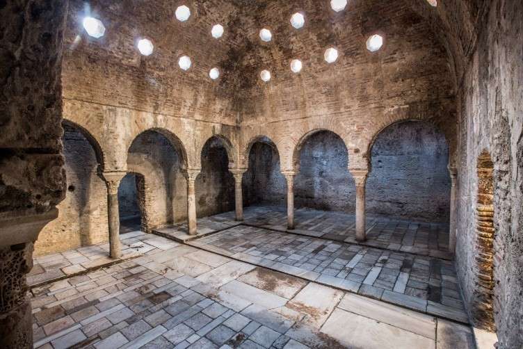 Take a Walk to El Banuelo Museum