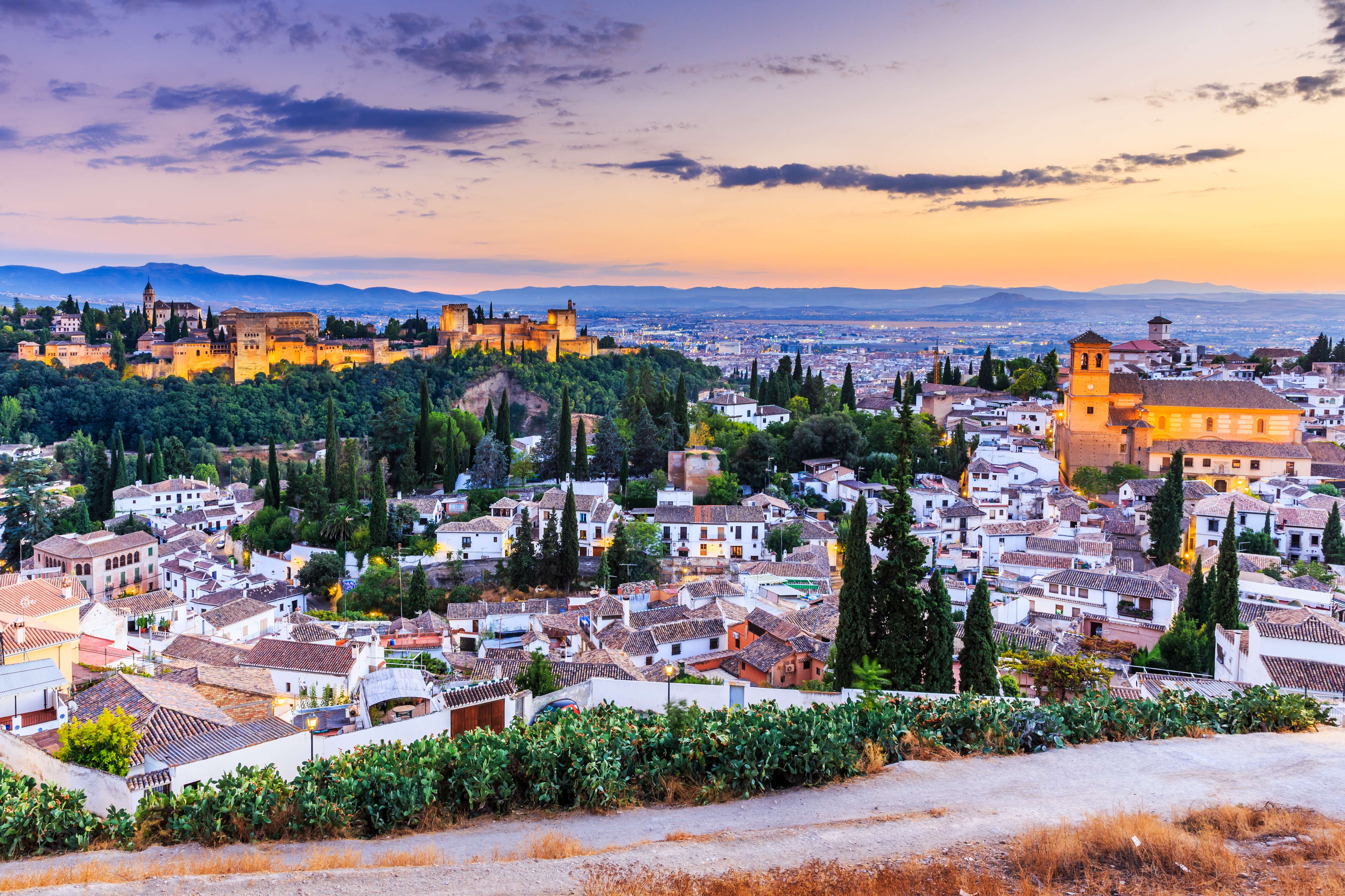 Granada In December: How to Plan Your Trip & Things to Do!