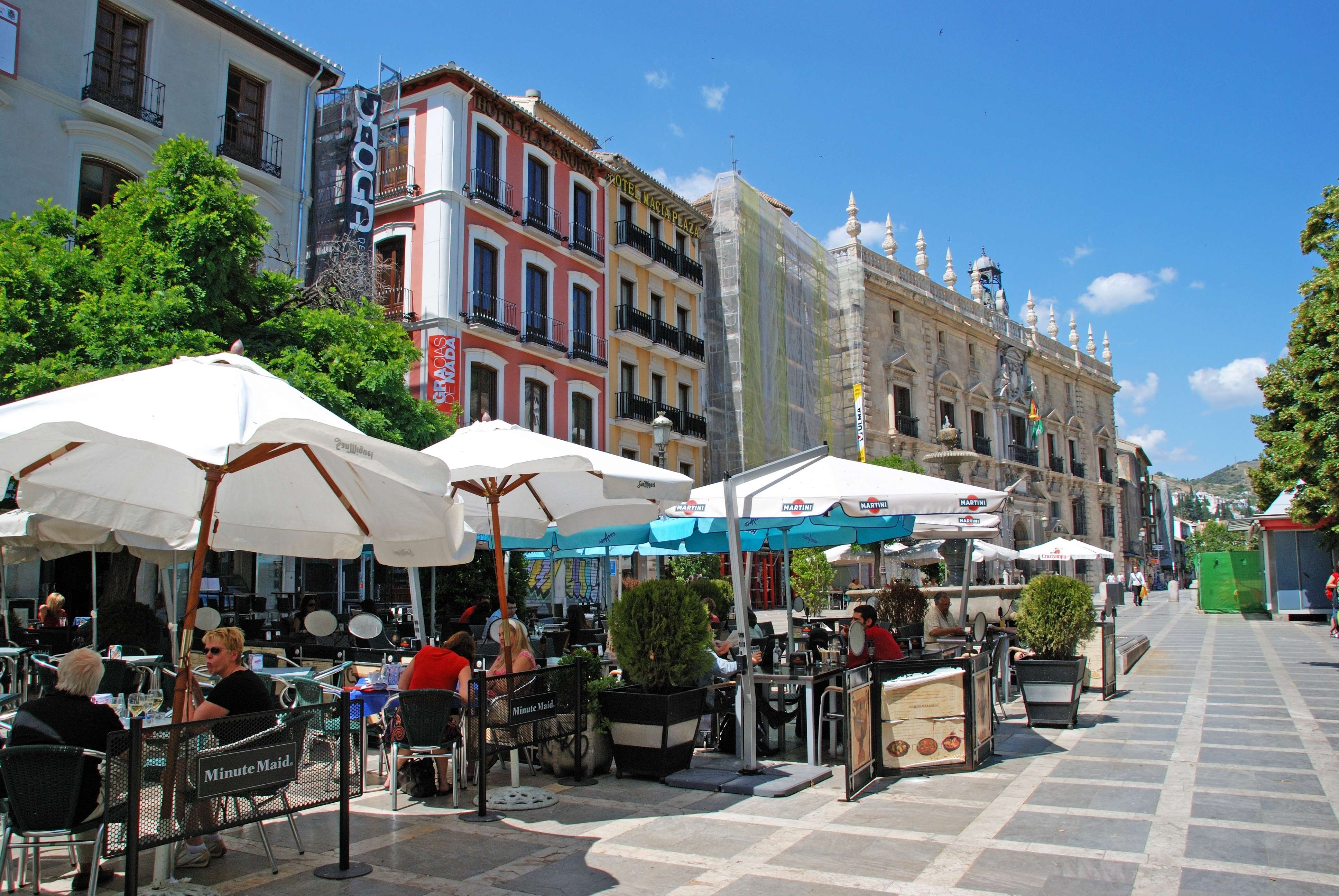 Taste The Local Cuisine in The Plaza Nueva