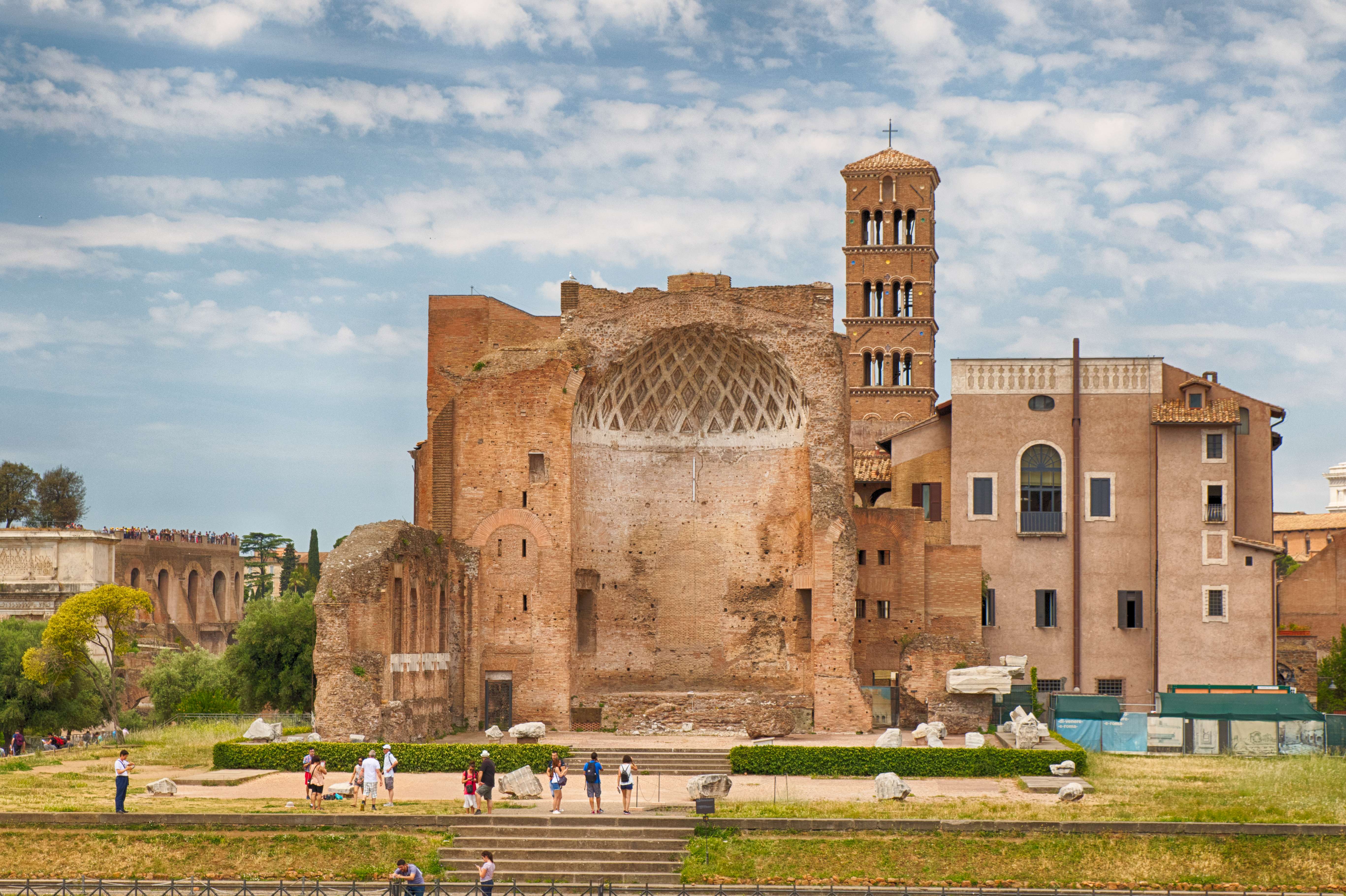 Temple of Venus And Roma