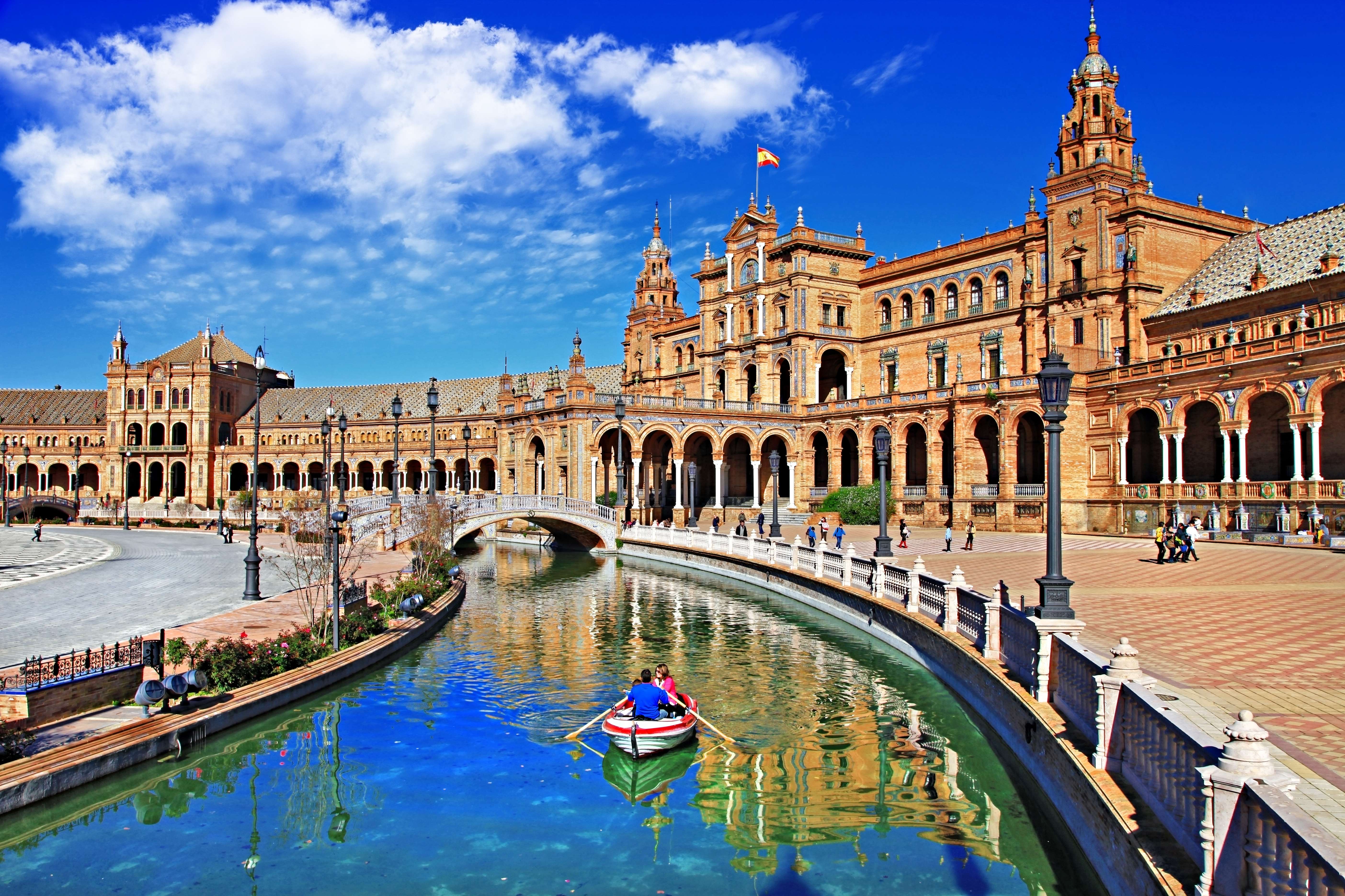 Why to Visit Seville in October?