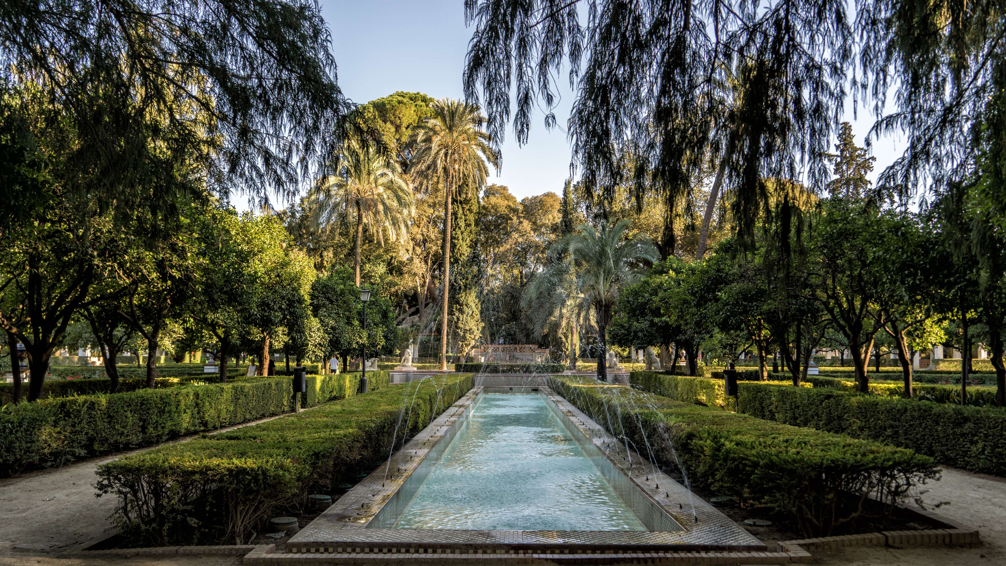 Take A Romantic Stroll In María Luisa Park