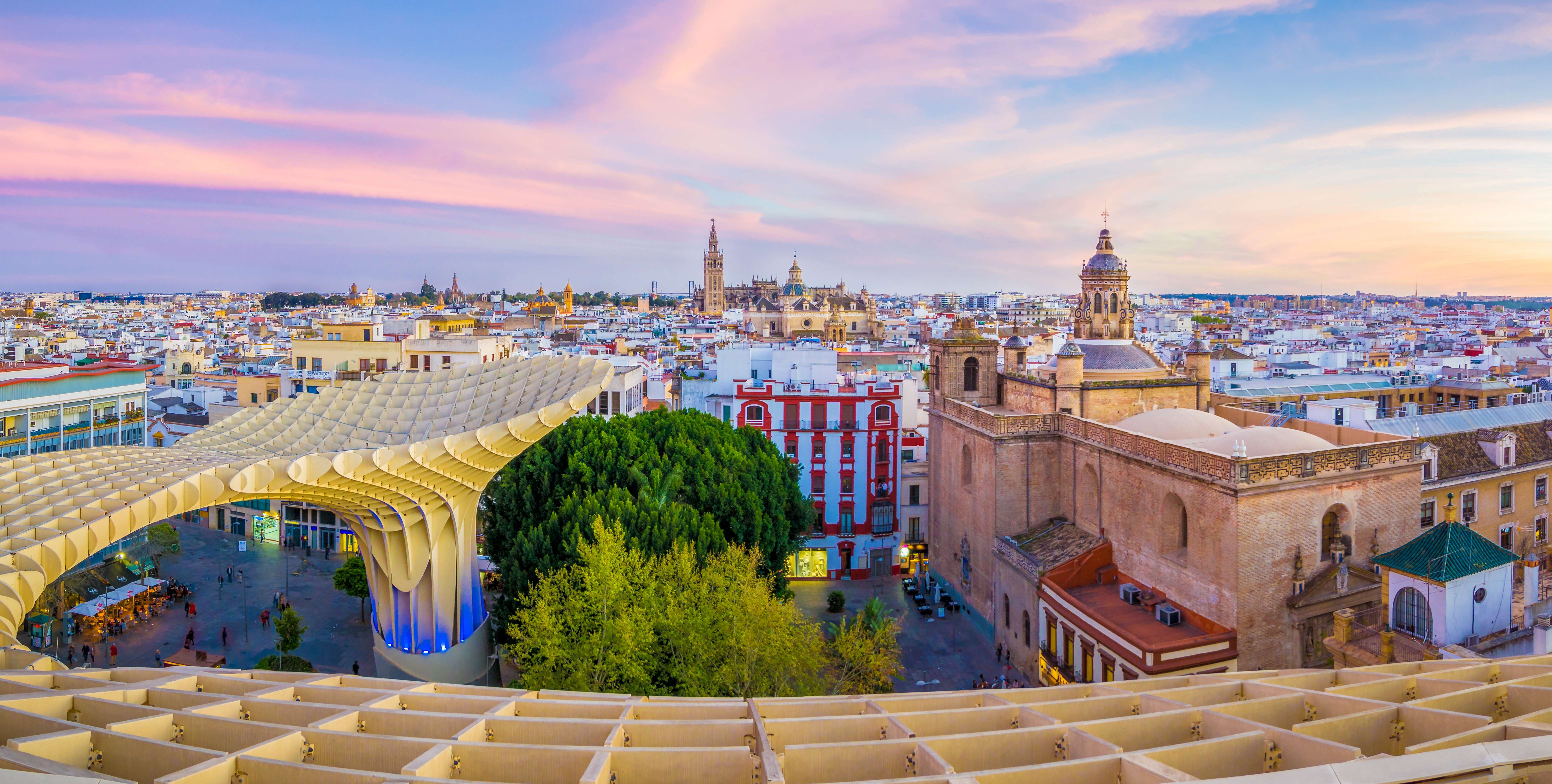 Seville In December: How to Plan Your Trip & Things to Do!