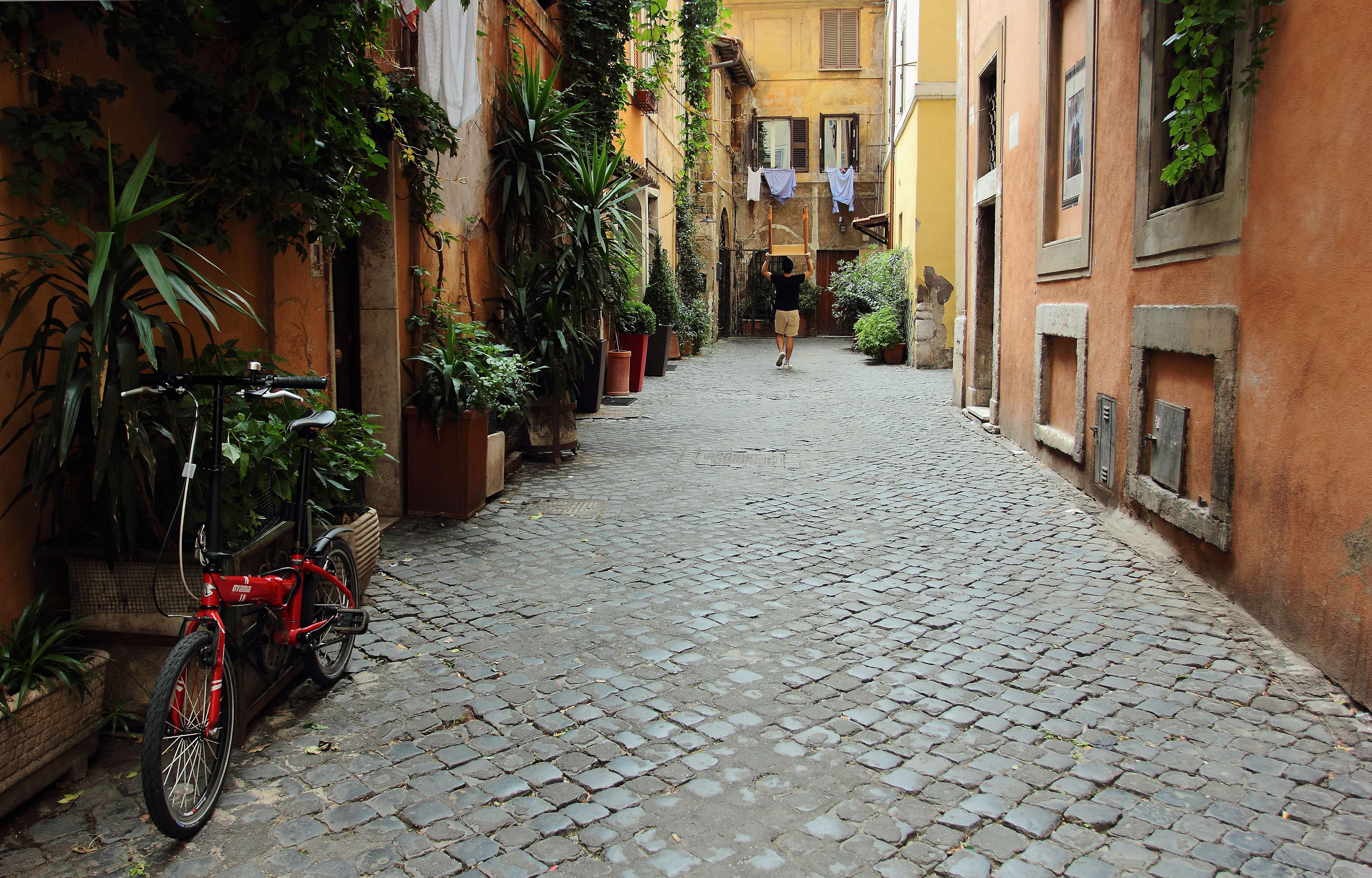 Get Out and About in Trastevere!