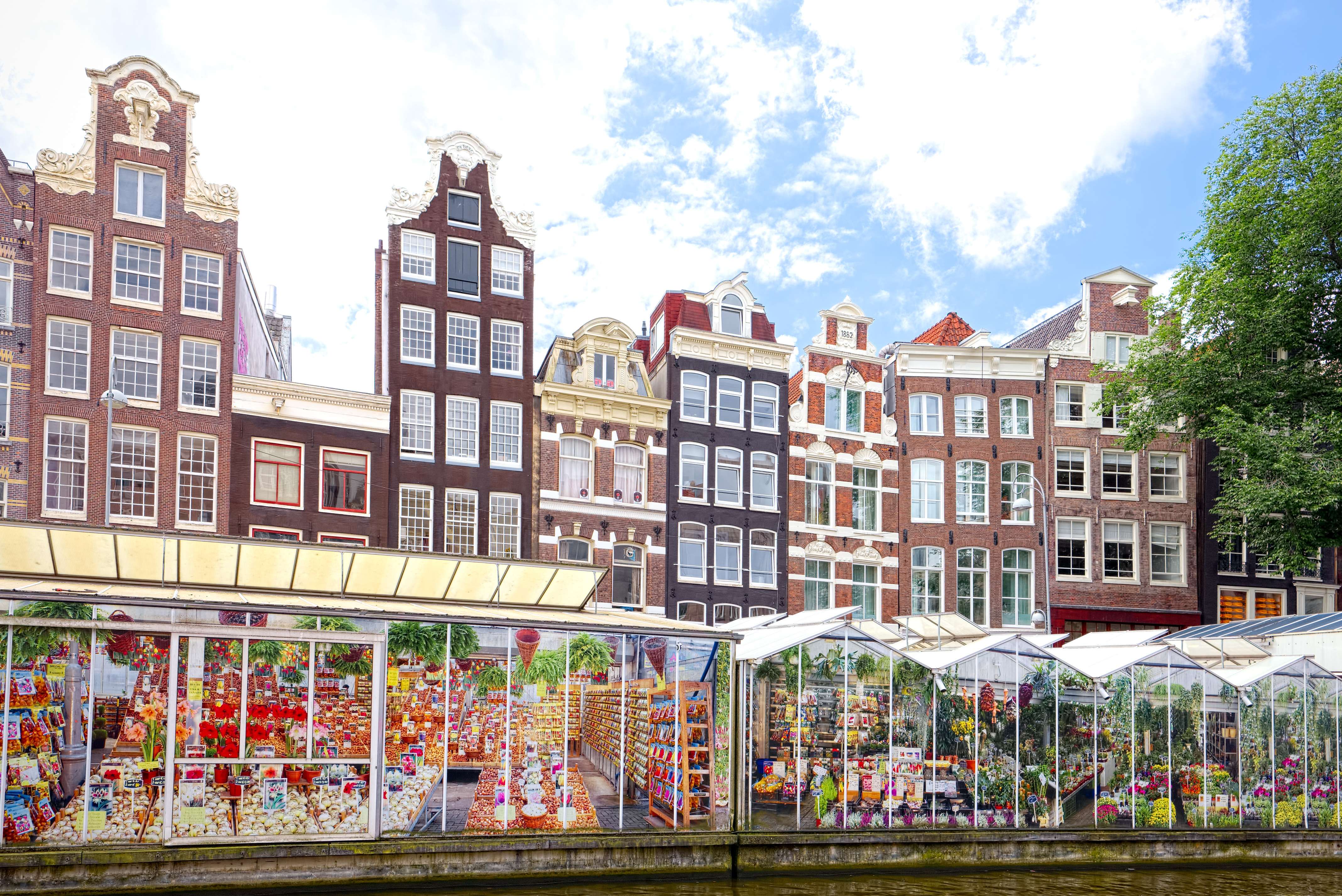 Way Through the Bloemenmarkt