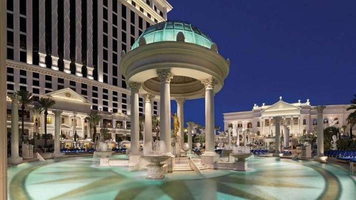 Enjoy Gambling at the Caesars Palace