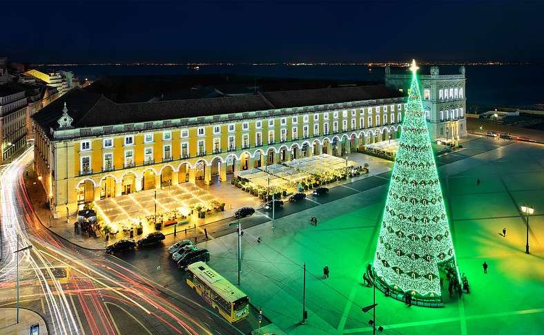 Enjoy Christmas And Sightseeing in Lisbon