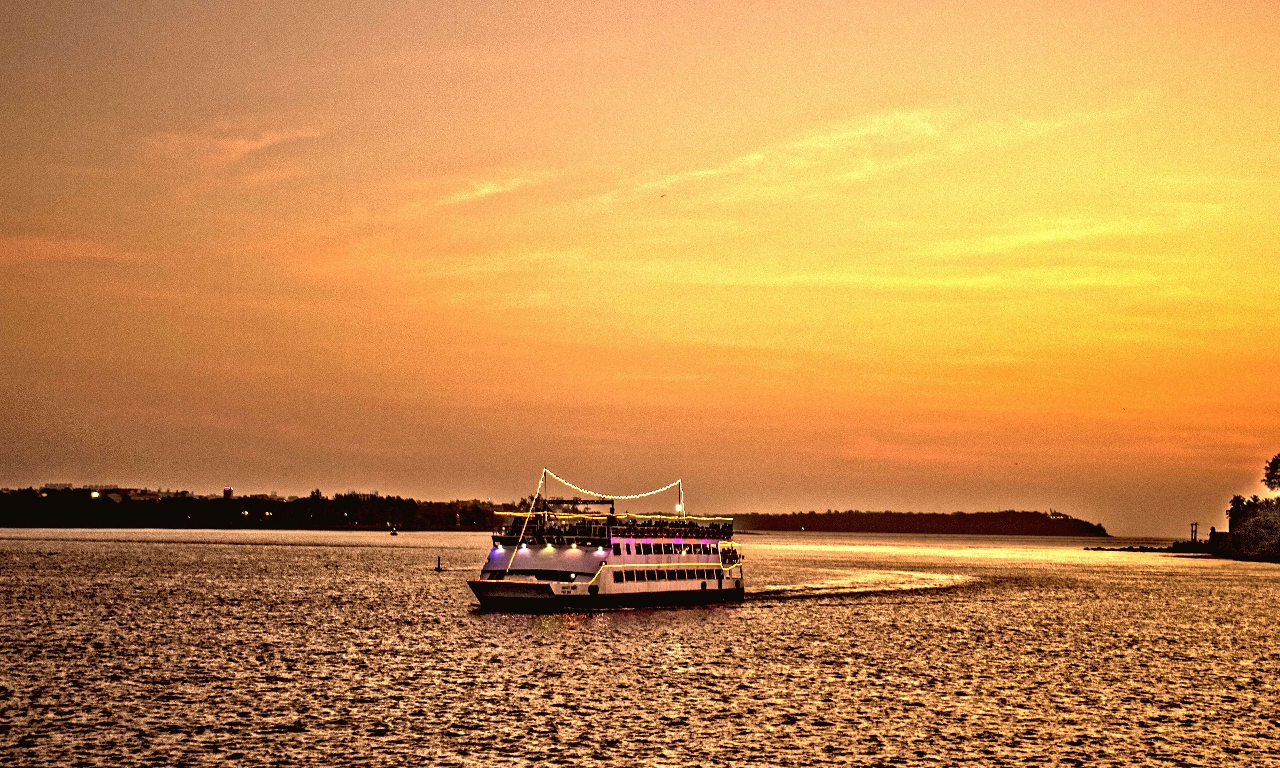 Take an Evening Sunset Cruise