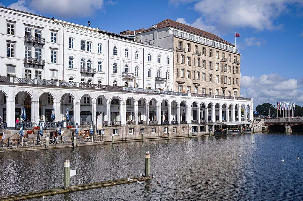 Shop From The Picturesque Alster Arkaden