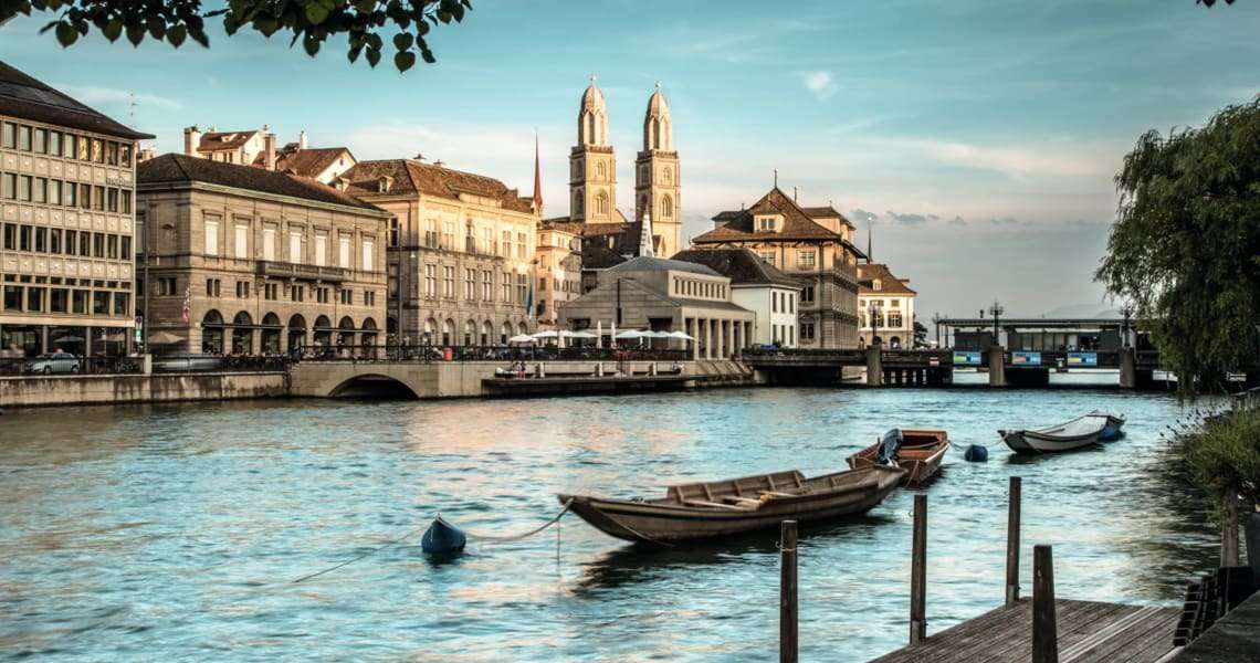 Transverse Through The Waters Of Lake Zurich