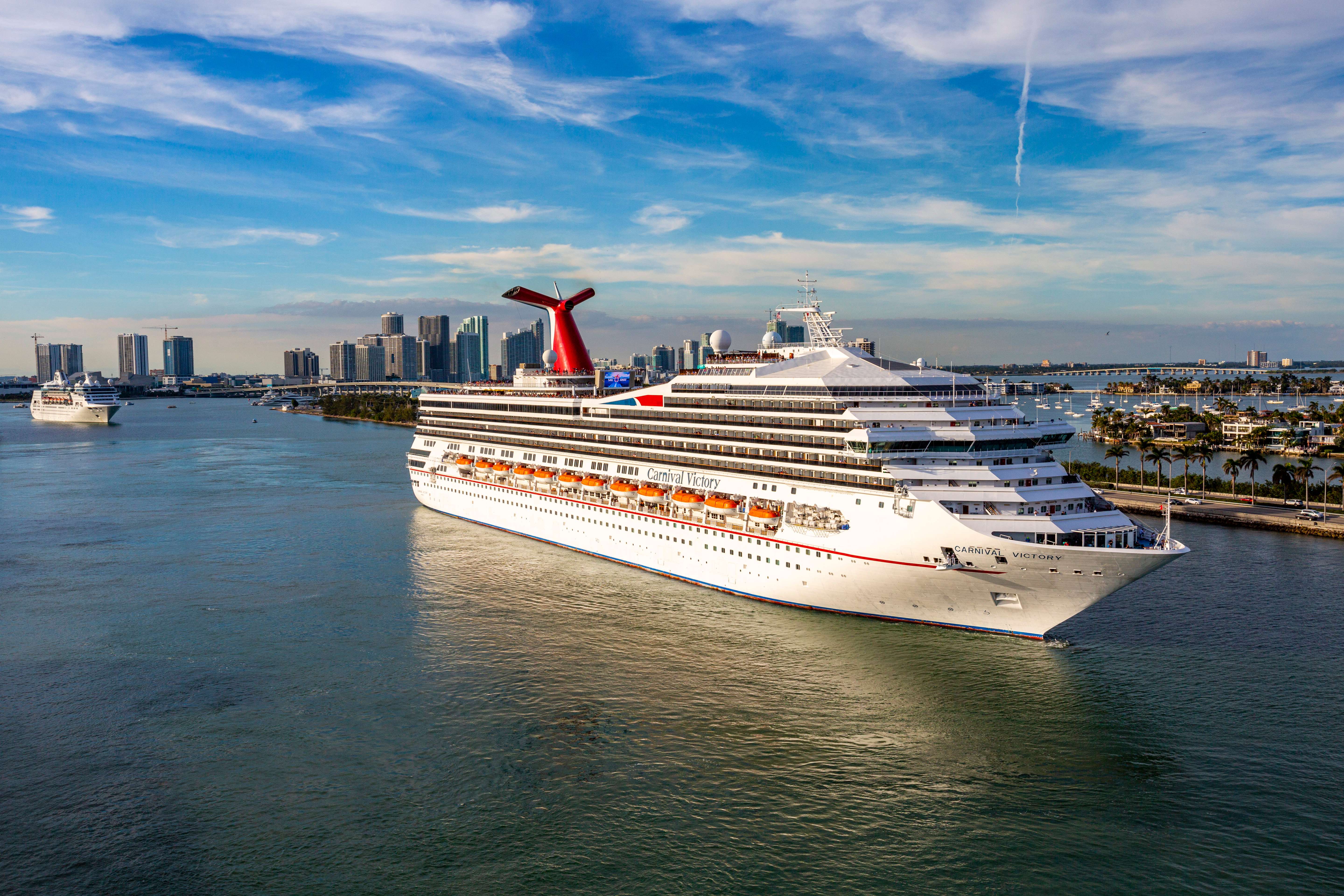  Take a Cruising Experience