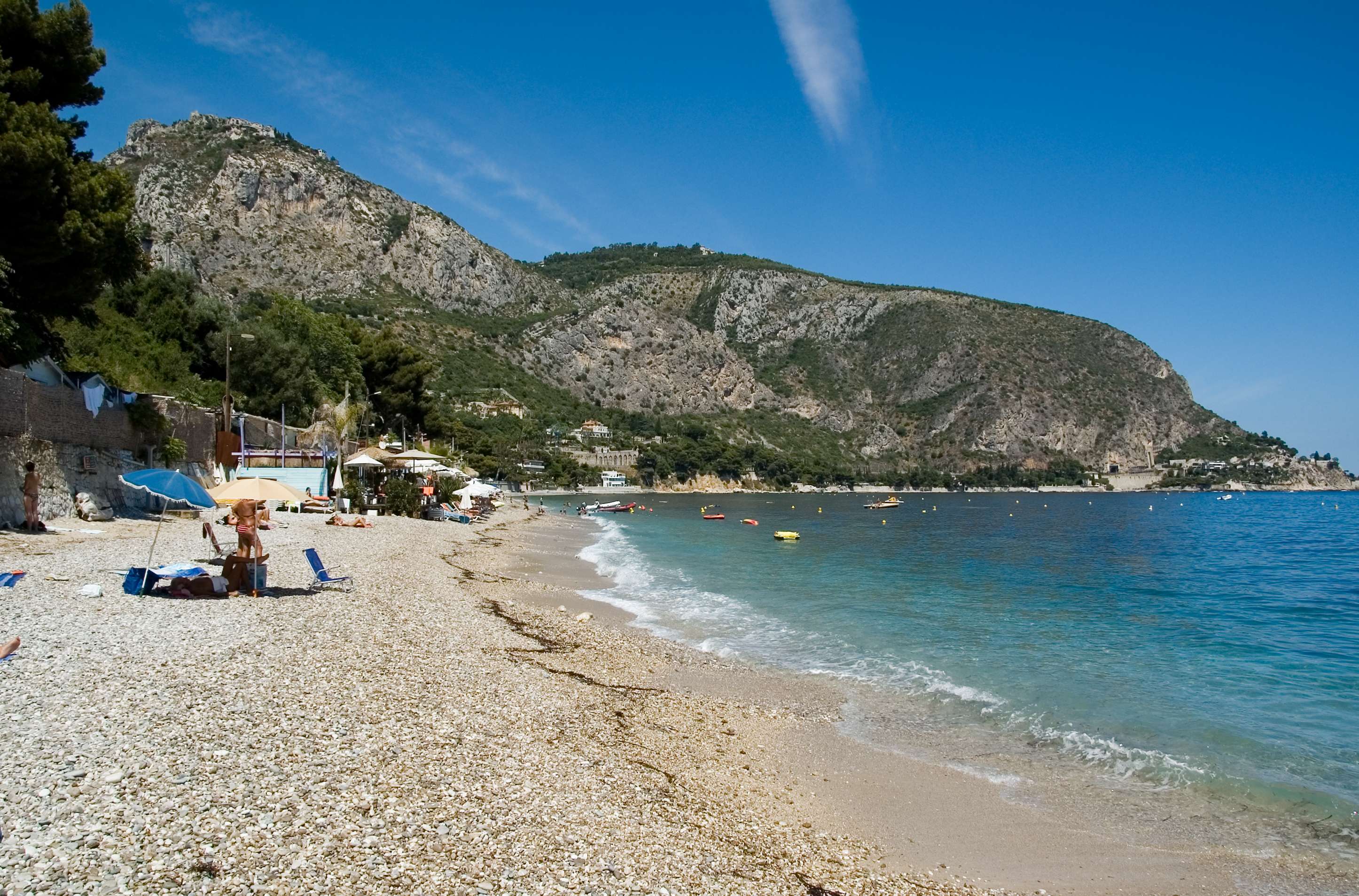 10 Beaches in France For A Perfect Sunny Getaway {{year}}