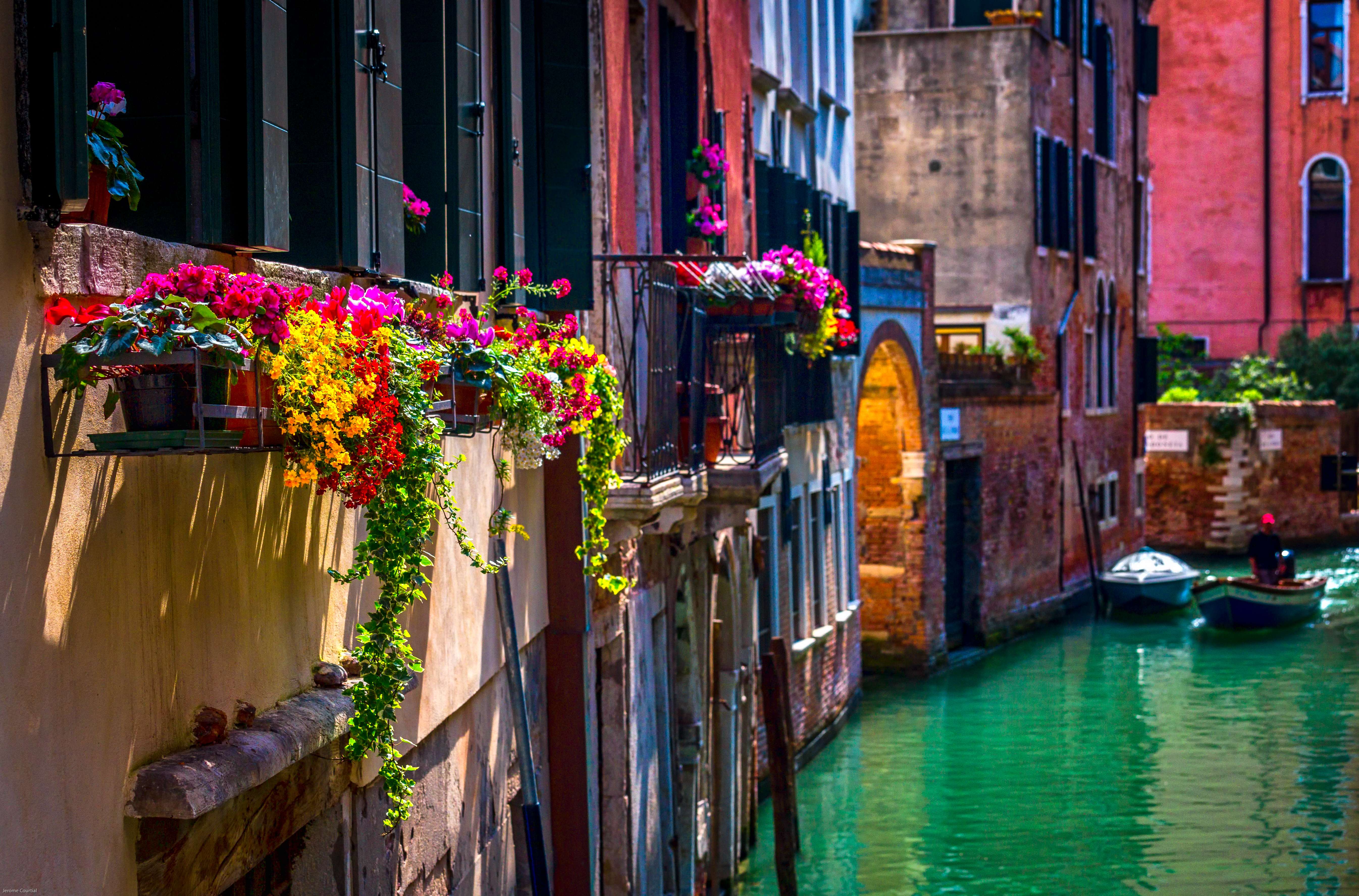 Venice Full-day Guided Tour From Milan. Pick Up Near Your Hotel