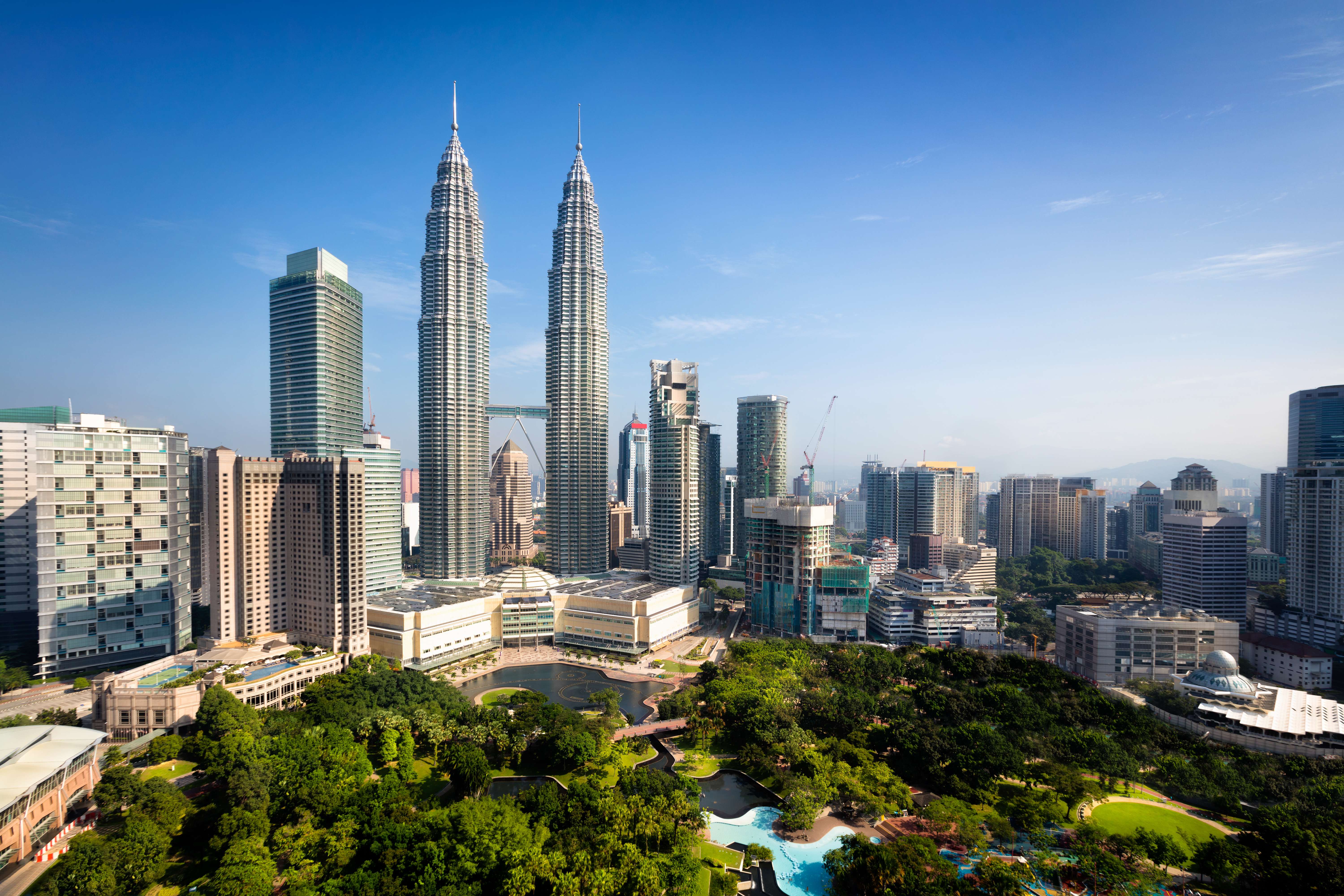 15 Places to Visit in Malaysia & Singapore For a Perfect Gateway