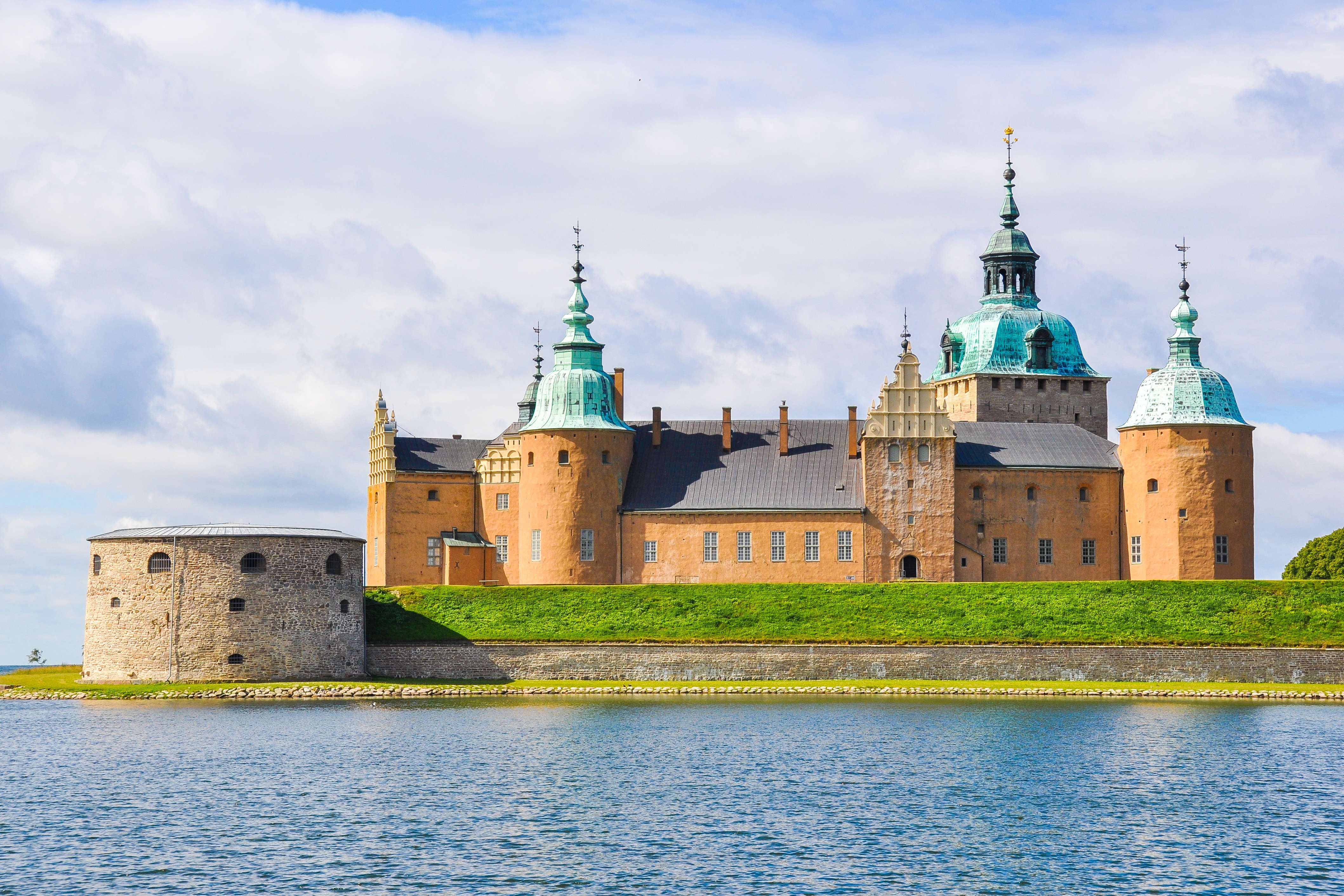 Explore The Majestic Kalmar Castle