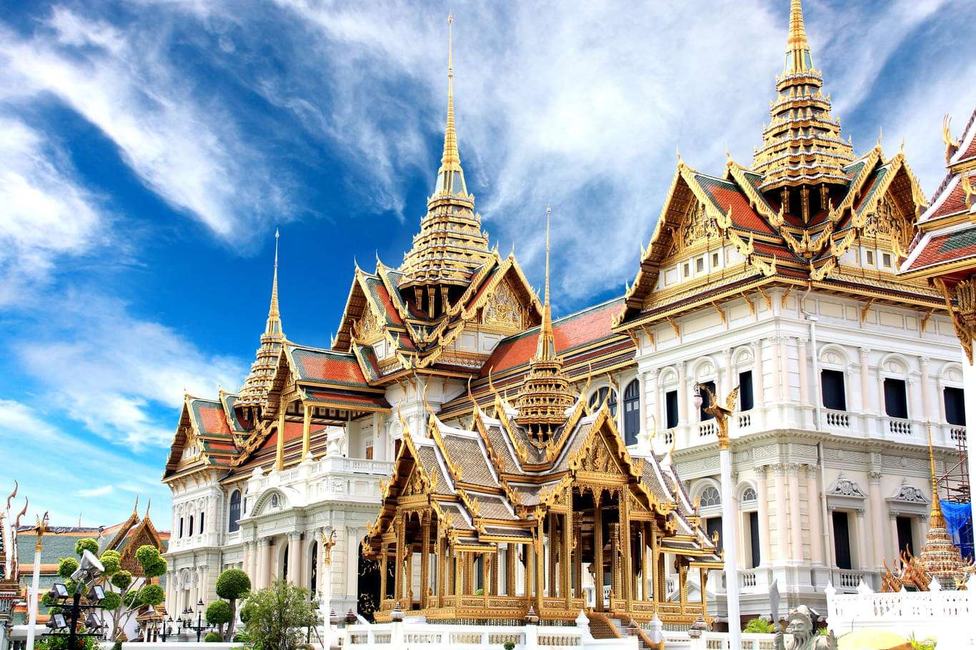 Learn about Thai history at the Grand Palace