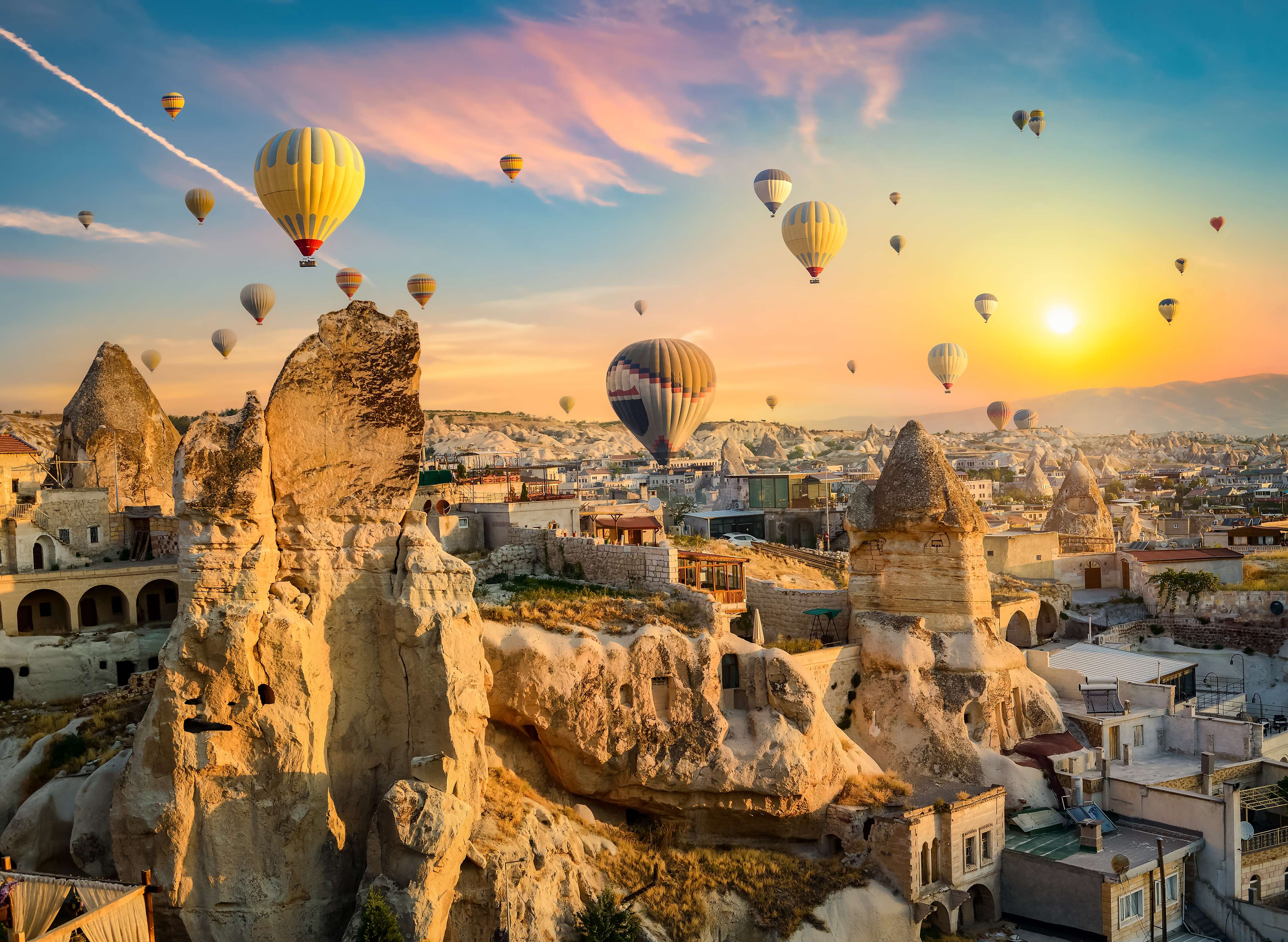 Enjoy Hot Air Balloon Ride In Cappadocia