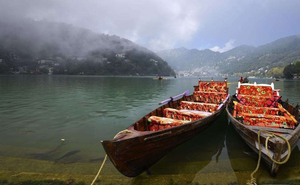 Enjoy Boating In Naini Lake